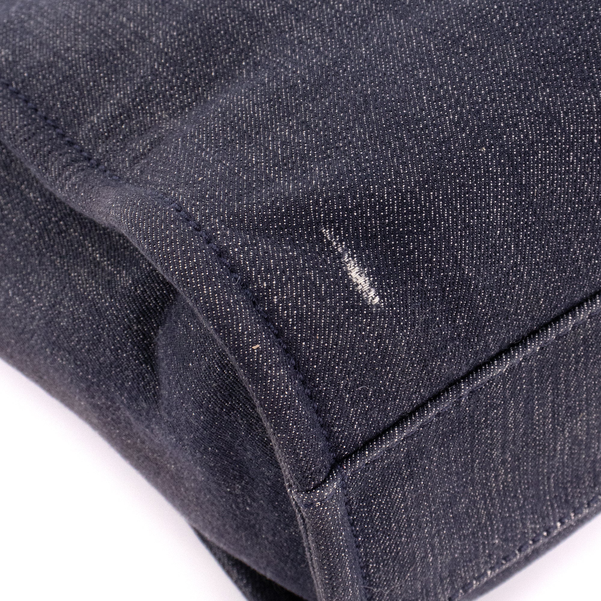 CHANEL - Sac cabas Deauville Chanel en toile bleu marine