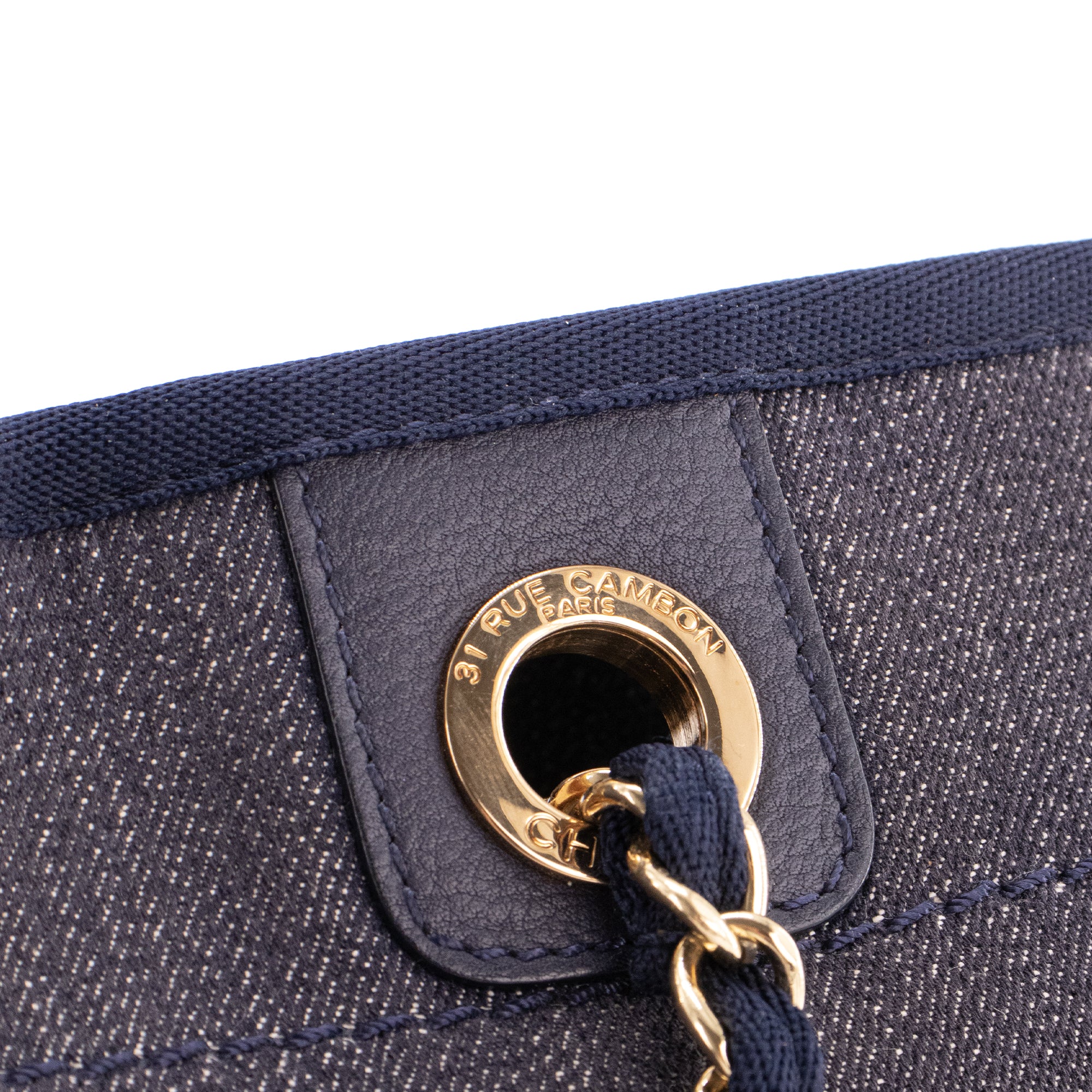 CHANEL - Sac cabas Deauville Chanel en toile bleu marine