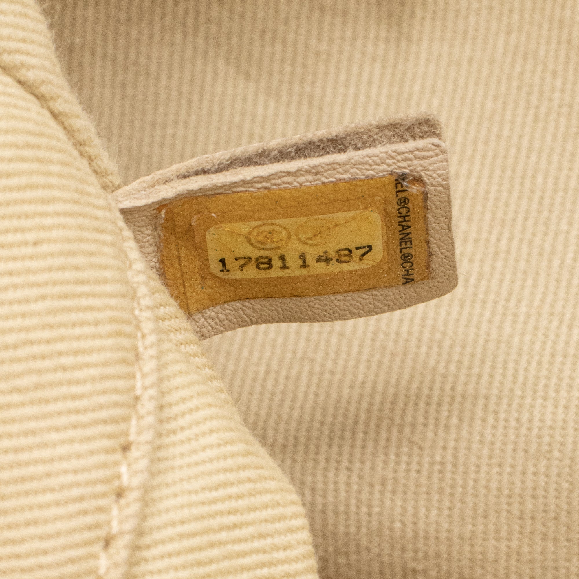 CHANEL - Sac cabas Deauville Chanel en toile bleu marine