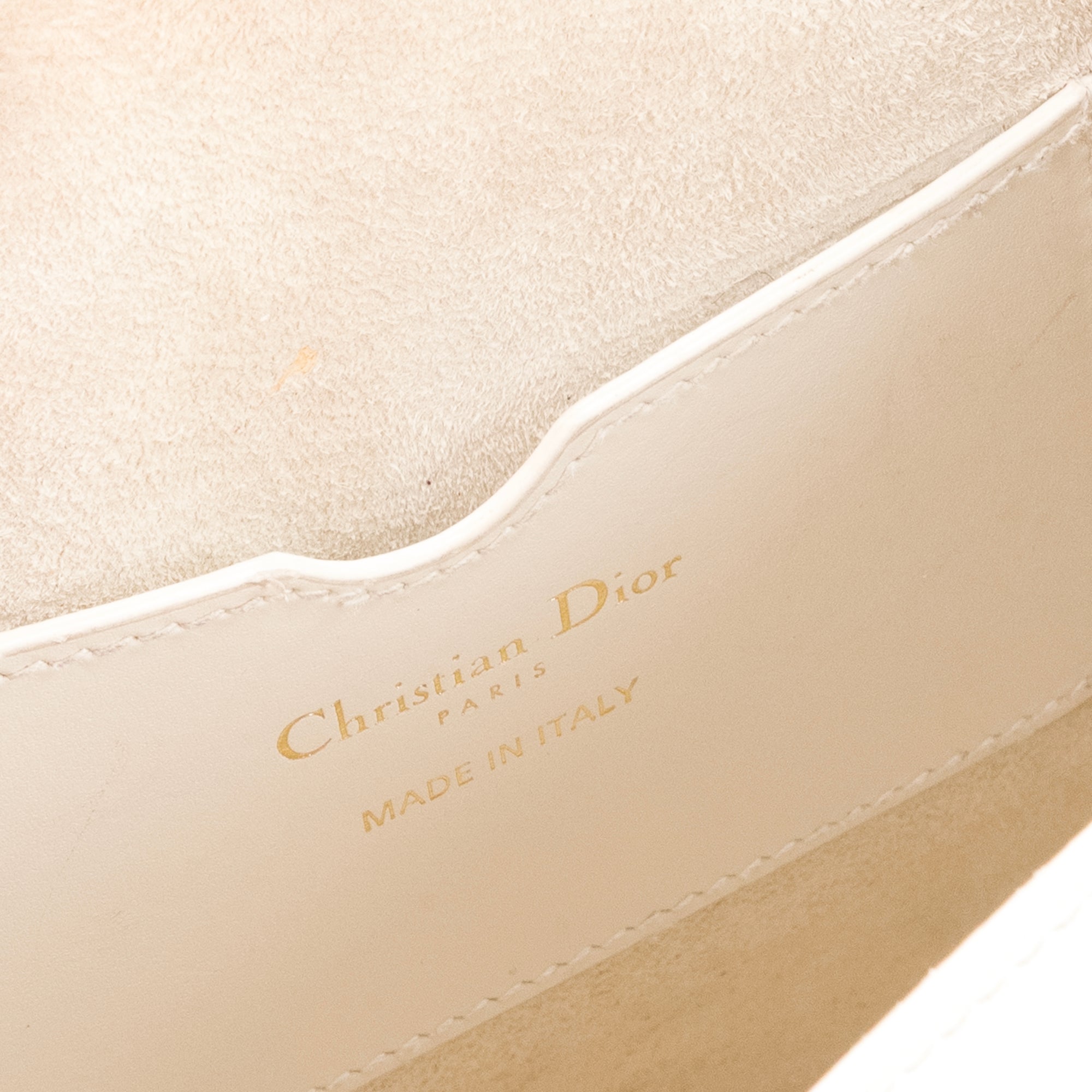 DIOR - Sac à bandoulière Bobby Dior en cuir lisse blanc