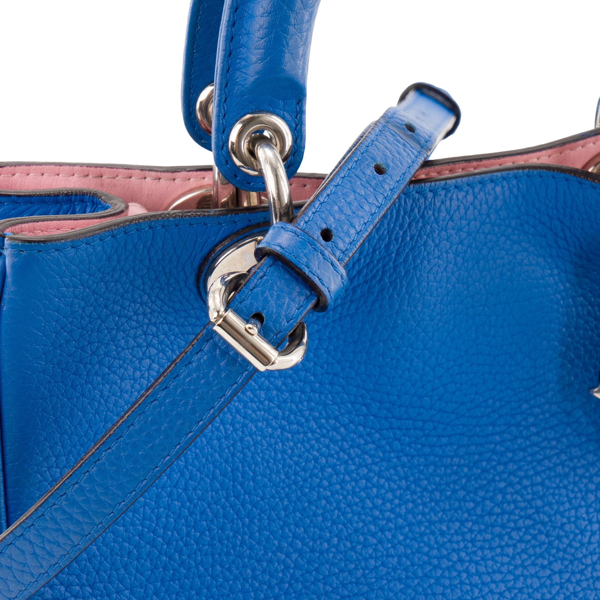 DIOR - Sac à bandoulière Diorissimo Dior en cuir grainé bleu