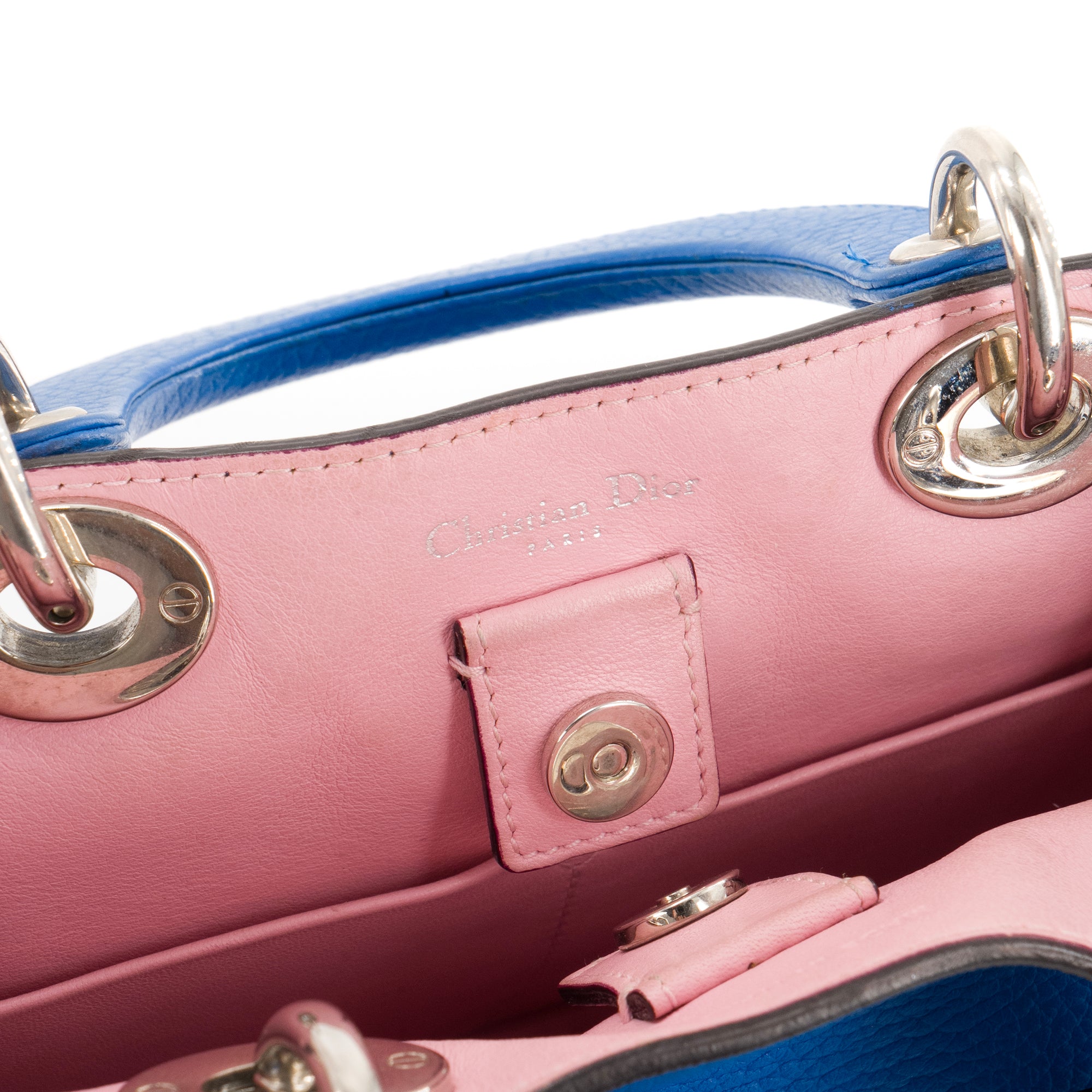 DIOR - Sac à bandoulière Diorissimo Dior en cuir grainé bleu