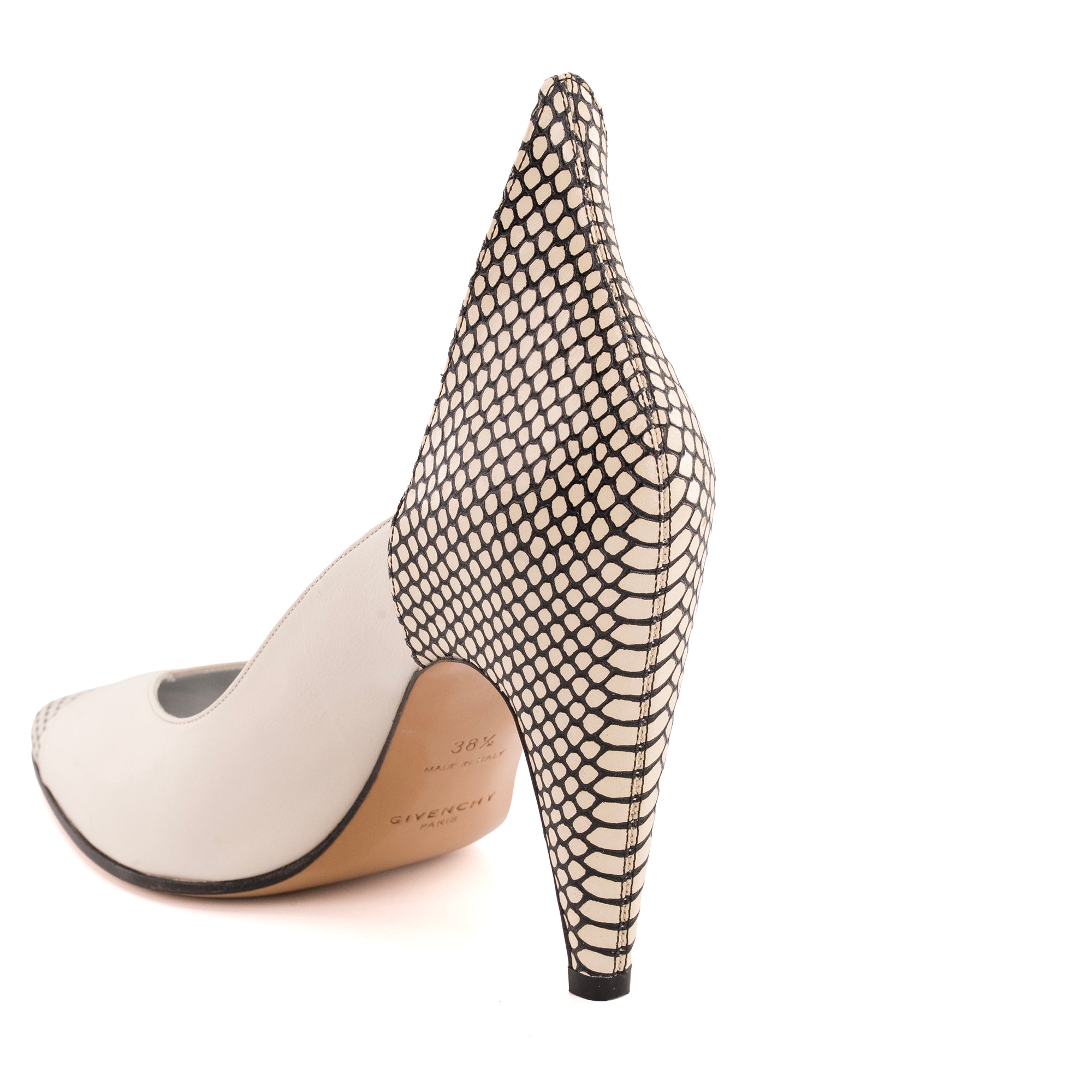 GIVENCHY - Escarpins Givenchy en cuir blanc effet python (T38.5)