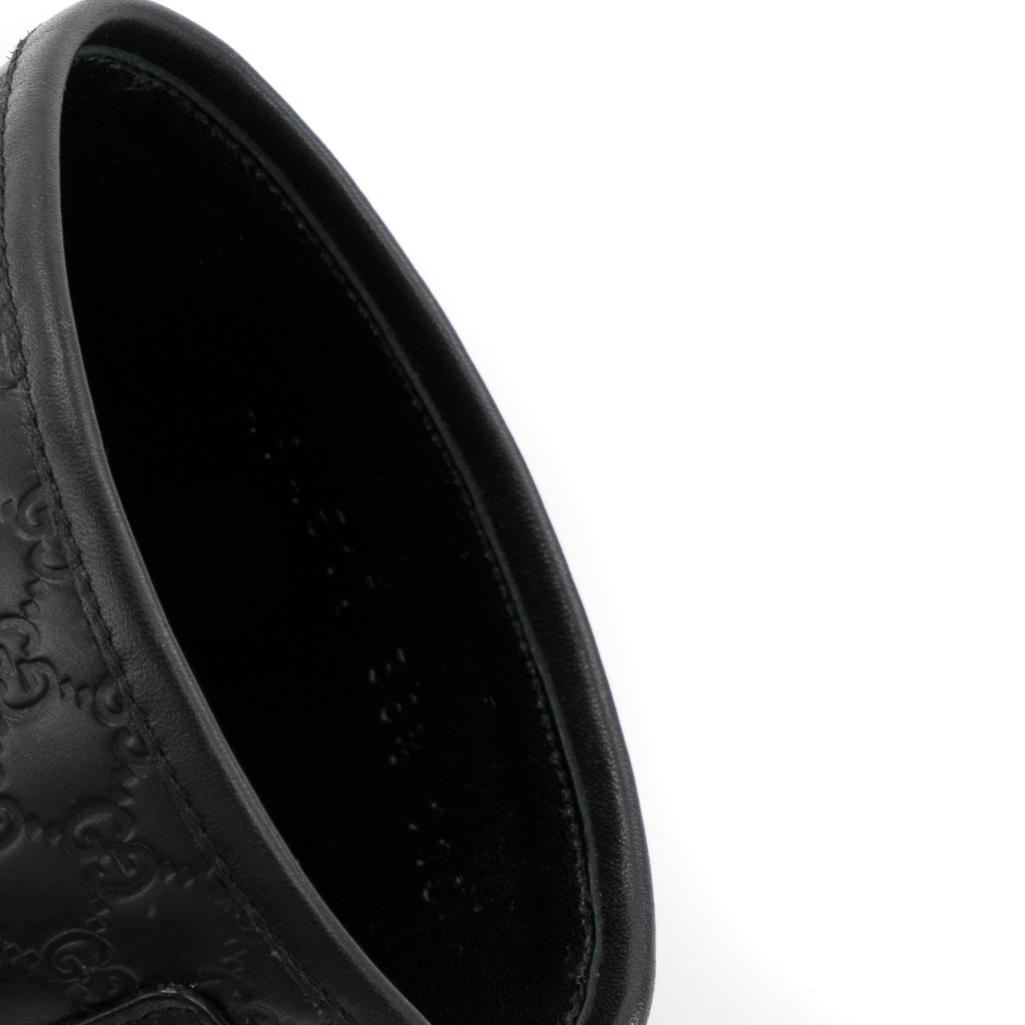 GUCCI - Bottines Gucci en cuir embossé monogrammé noir (T38.5)