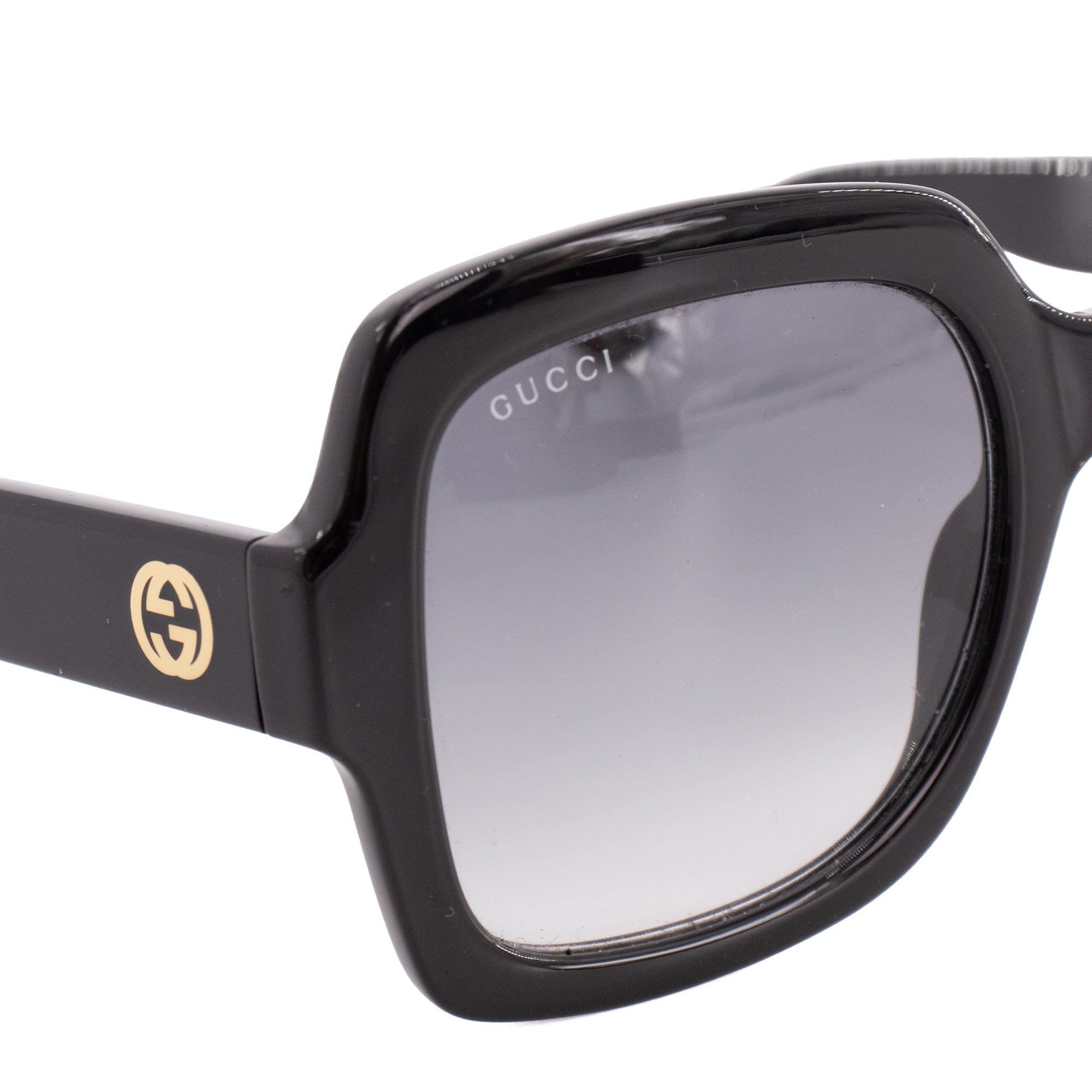 GUCCI - Lunettes de soleil Gucci en plastique noir
