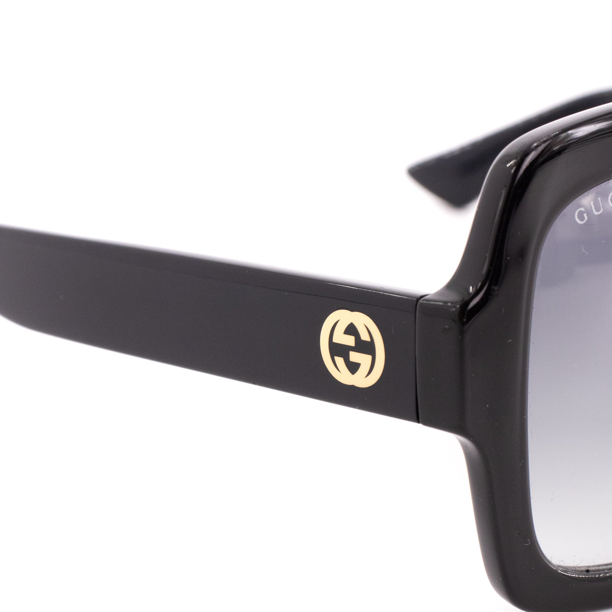 GUCCI - Lunettes de soleil Gucci en plastique noir