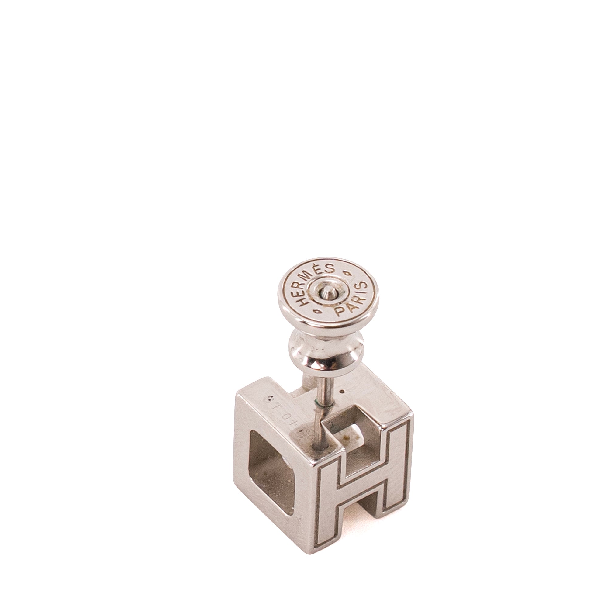 HERMÈS - Boucles d'oreilles Cage d'H Hermès en métal argenté et émail orange