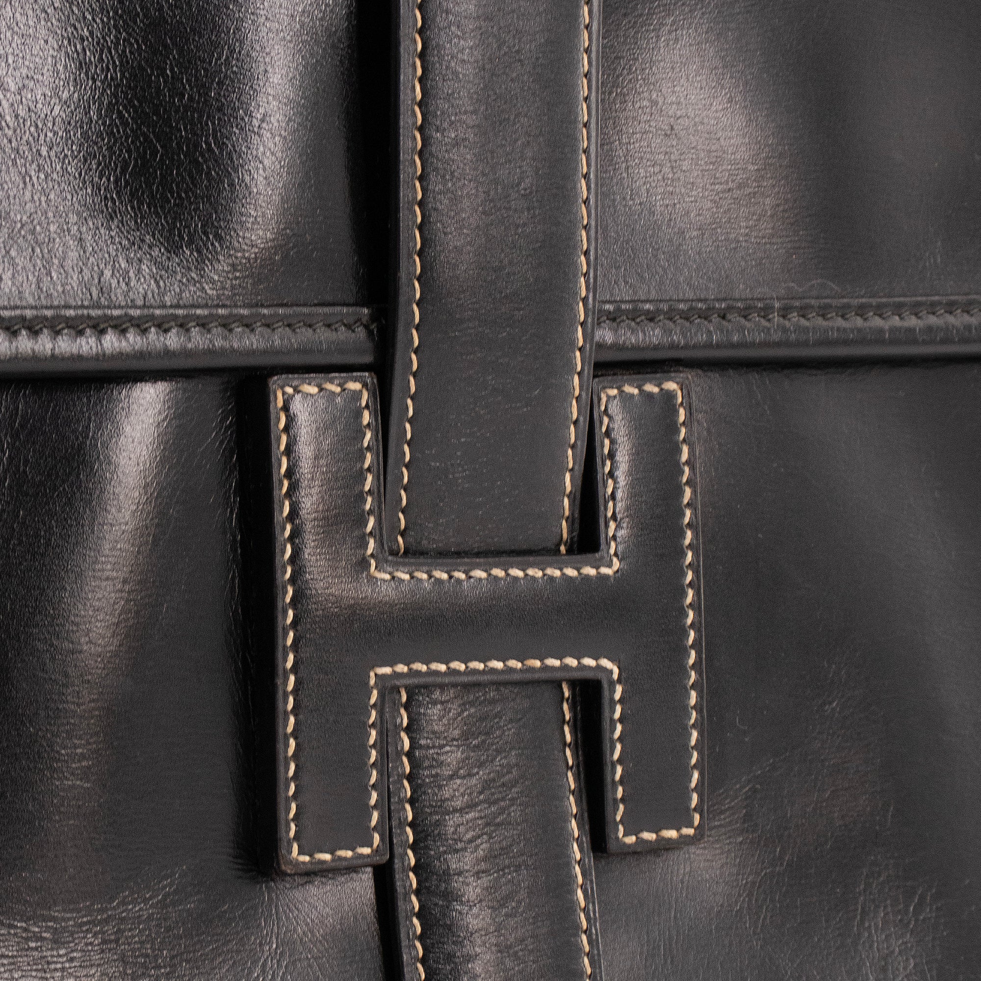 HERMÈS - Pochette Jige Hermès en cuir box noir