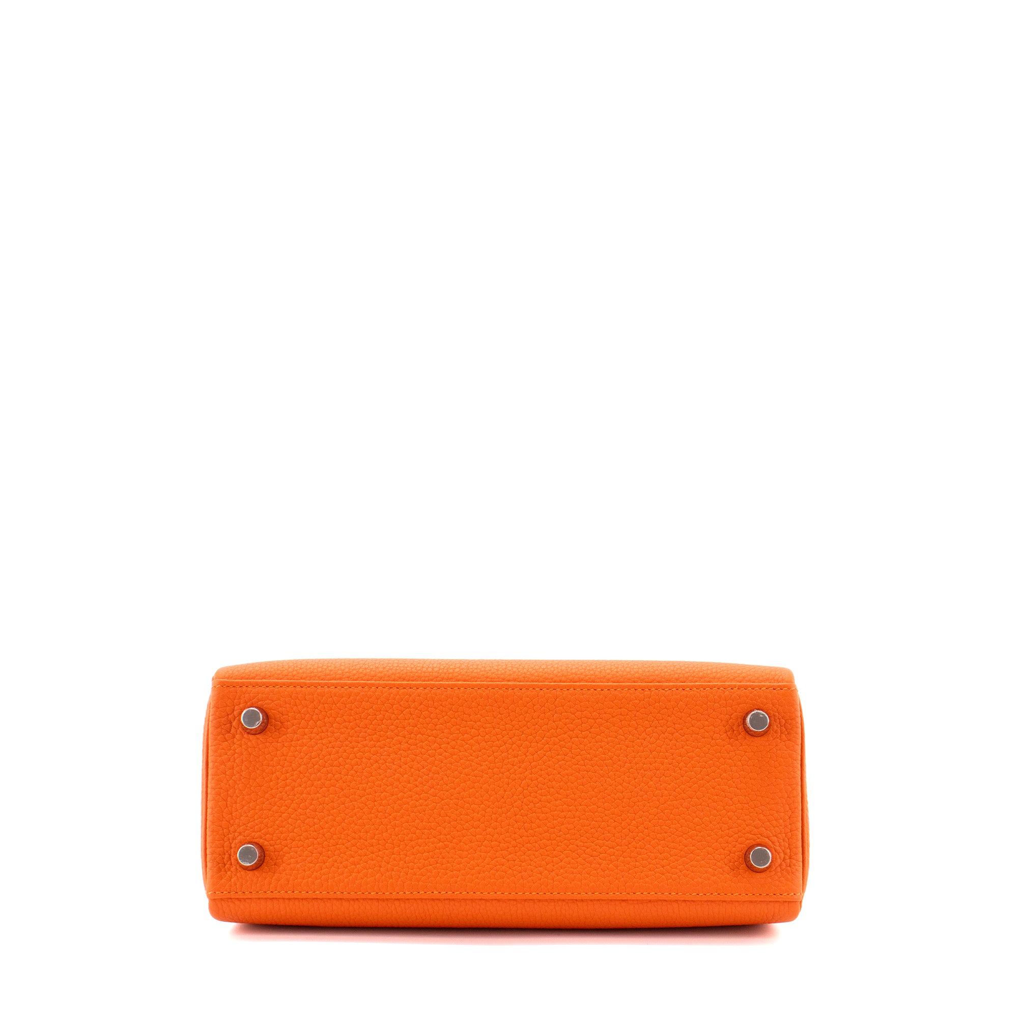 HERMÈS - Sac à main Kelly 25 Hermès en cuir togo orange feu