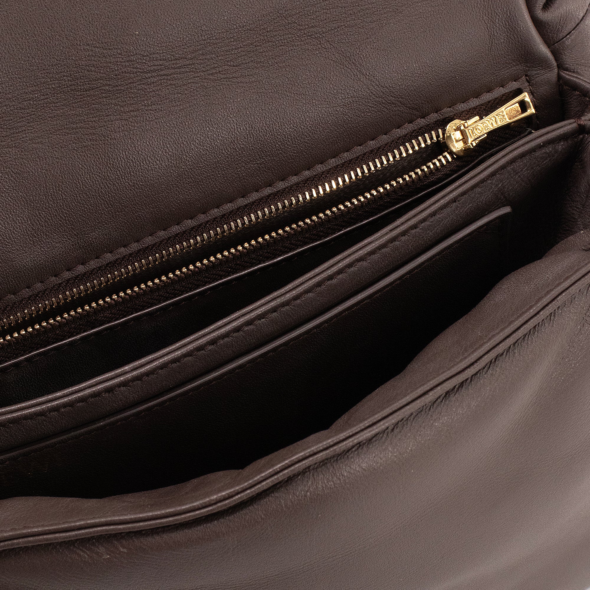 LOEWE - Sac à épaule Goya Puffer Loewe en cuir marron