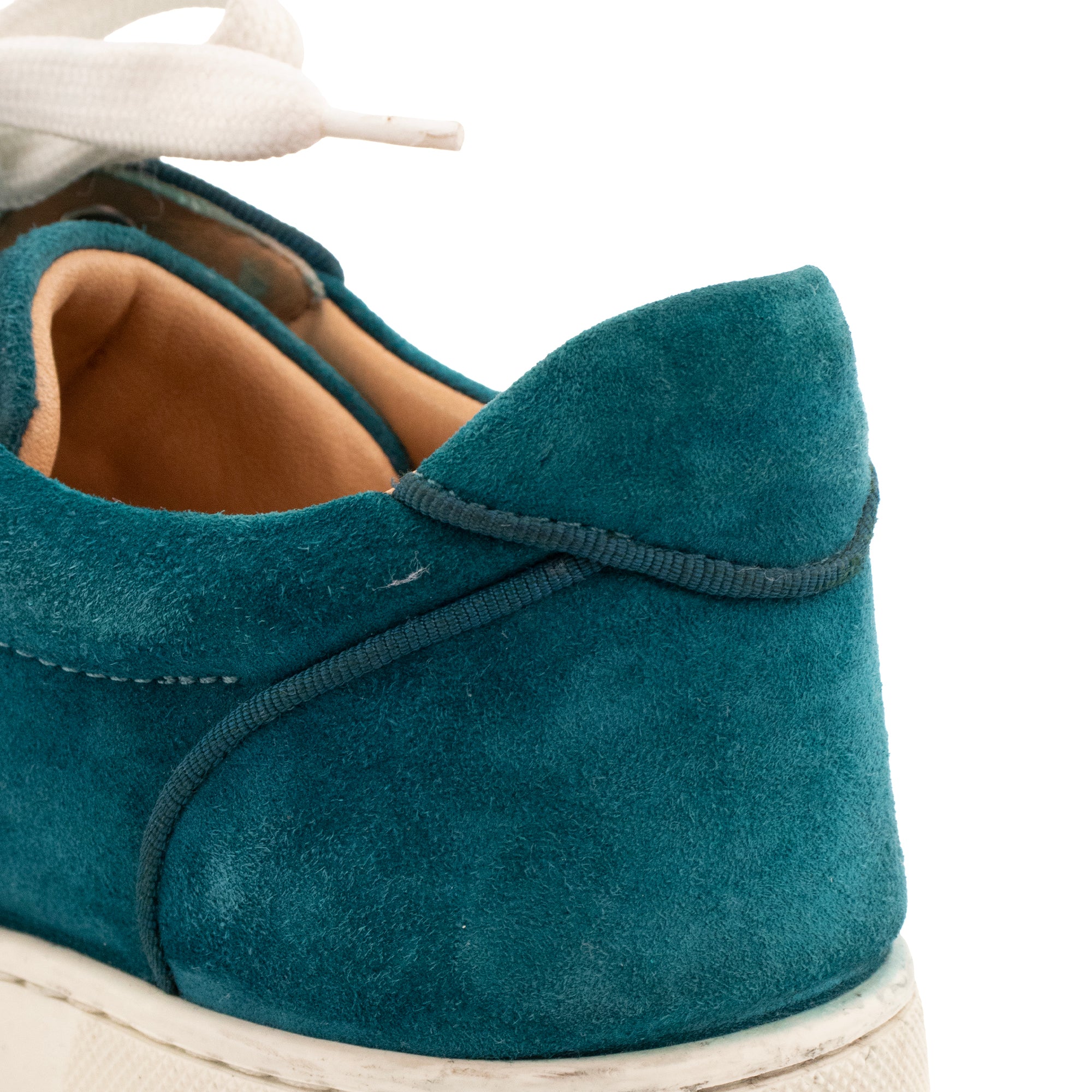 LOUBOUTIN - Louis Junior Spikes Louboutin sneakers in duck blue suede (T36)
