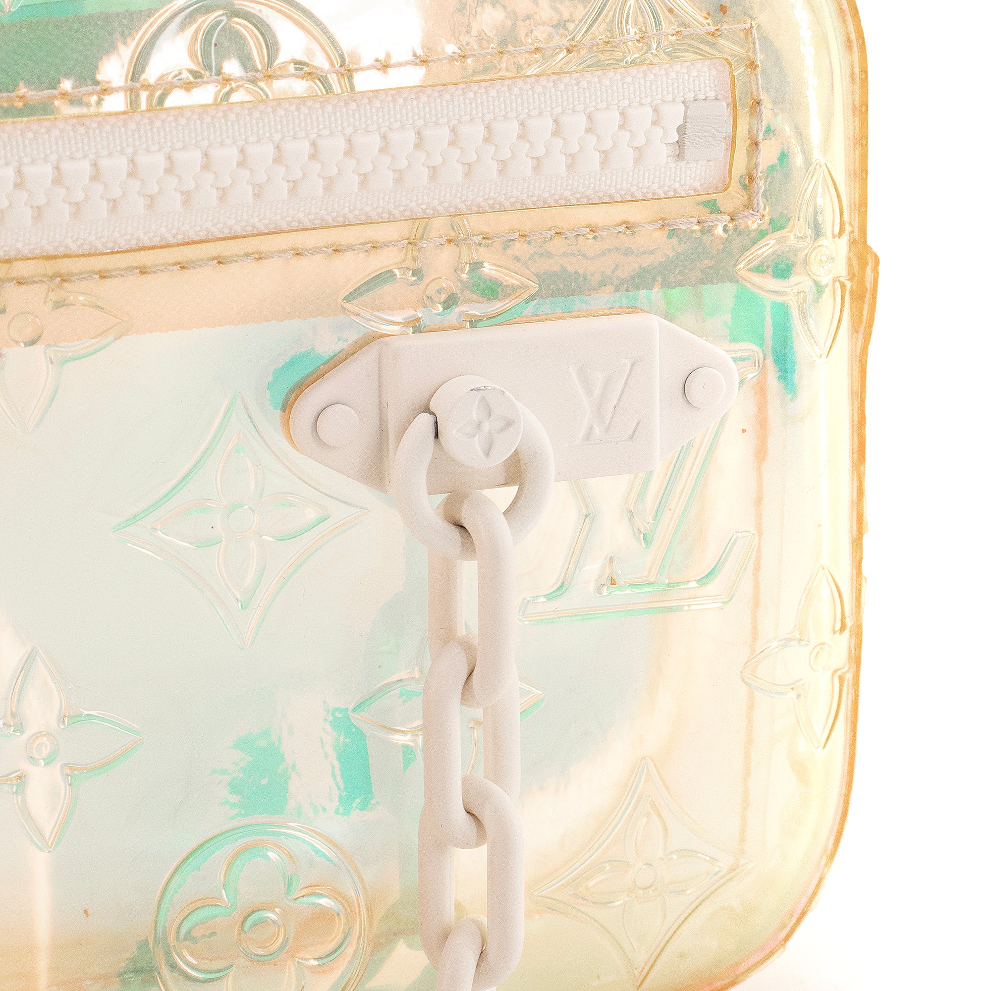 LOUIS VUITTON - Pochette Volga Prism Louis Vuitton en pvc iridescent