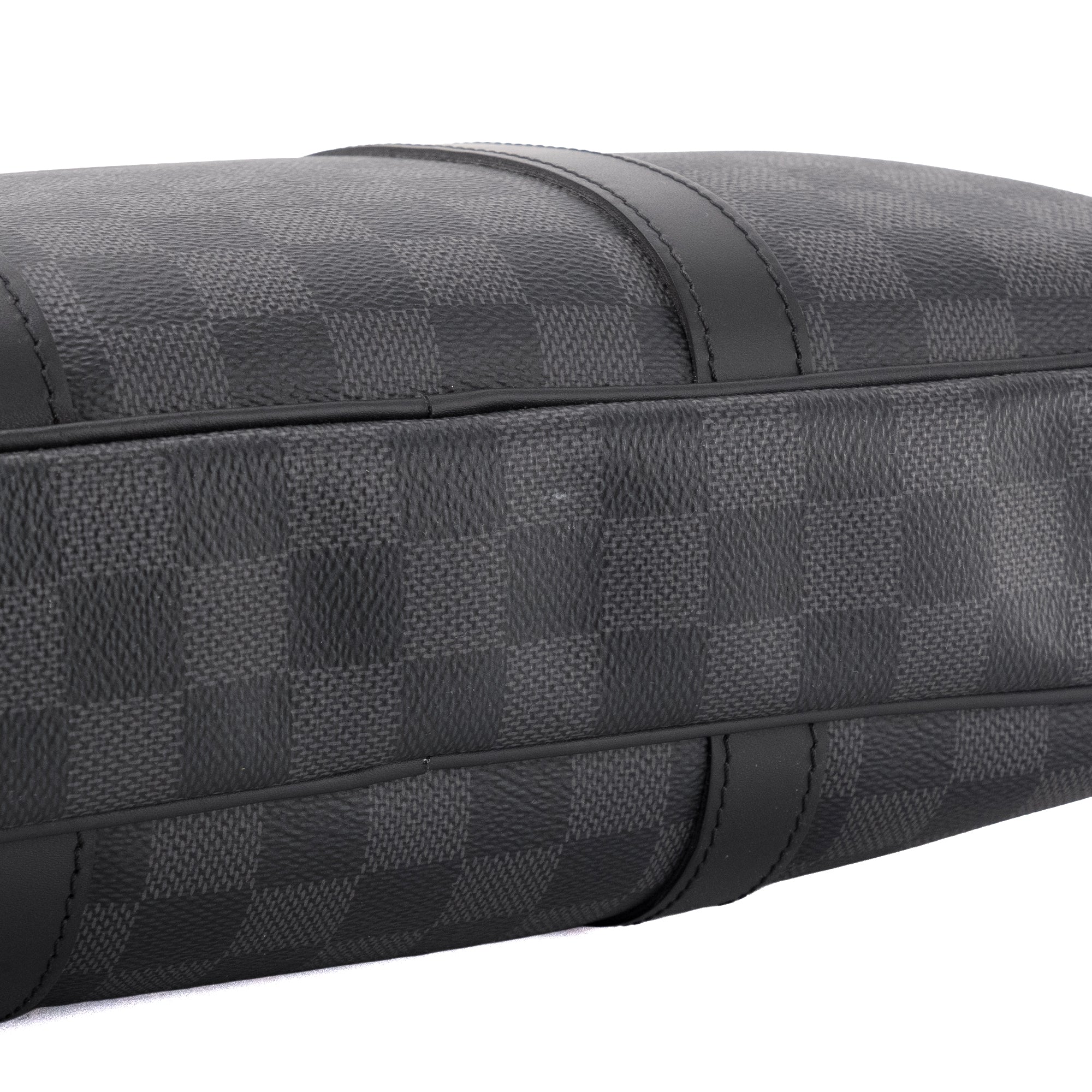 LOUIS VUITTON - Porte-documents Voyage PM Louis Vuitton en toile enduite damier graphite