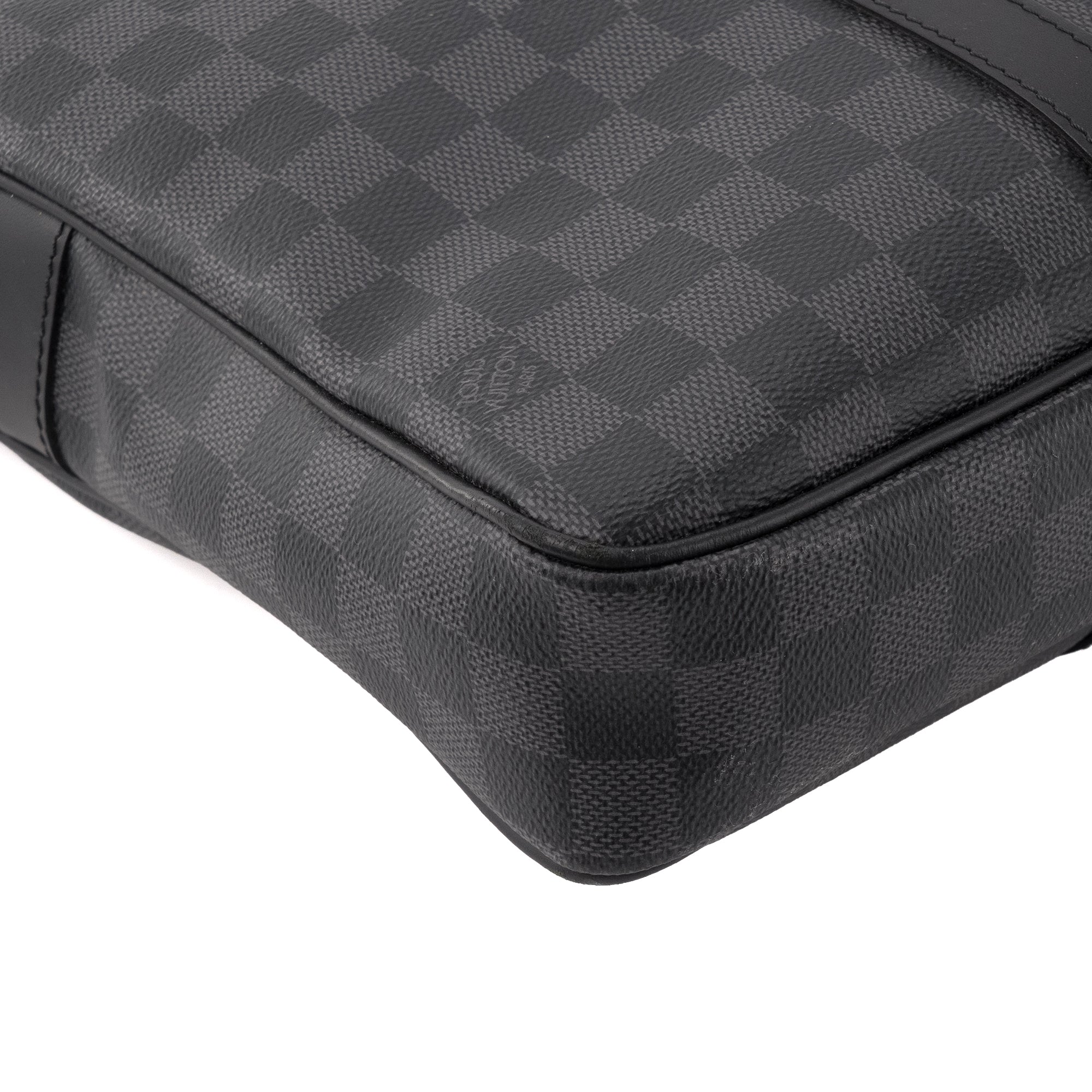 LOUIS VUITTON - Porte-documents Voyage PM Louis Vuitton en toile enduite damier graphite