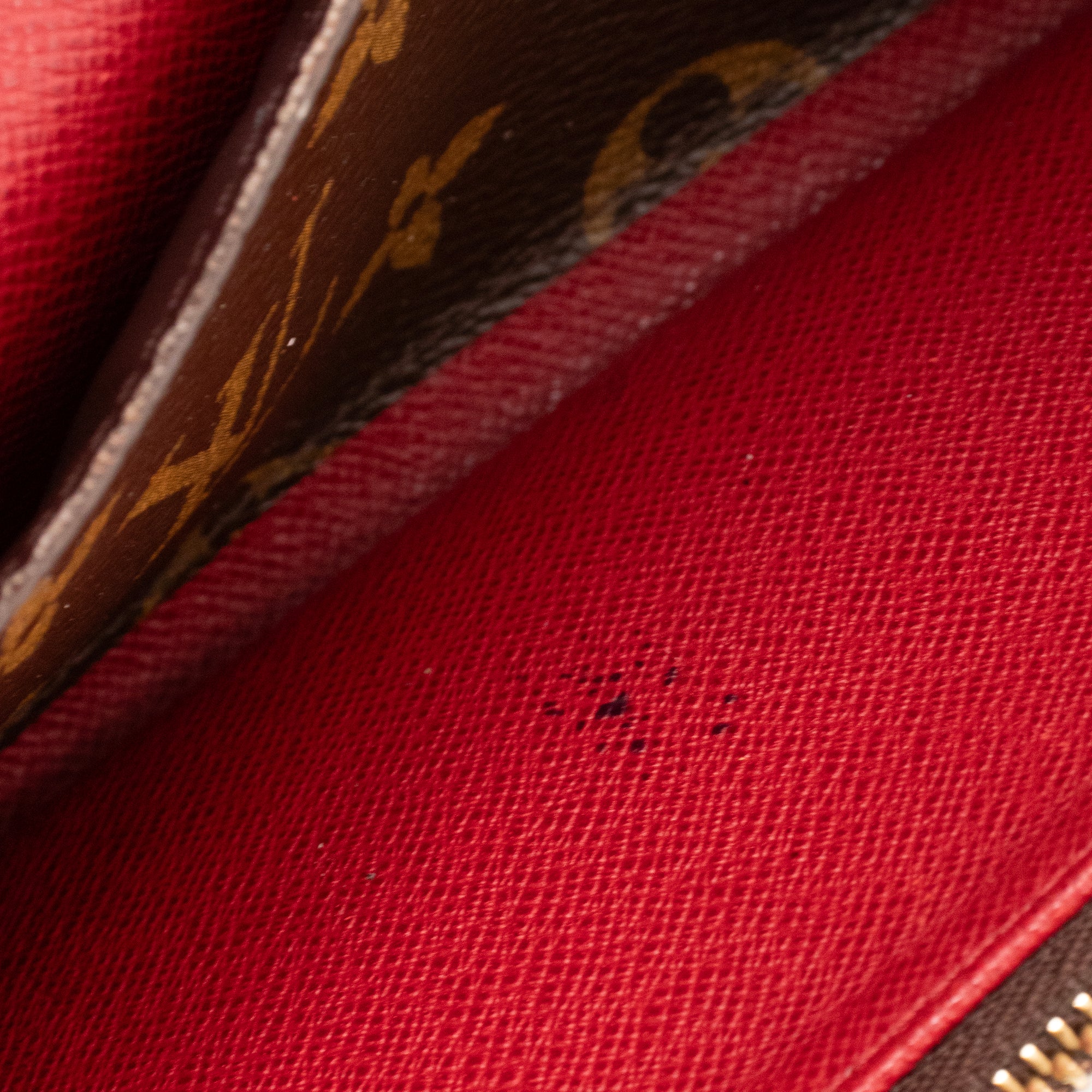 LOUIS VUITTON - Portefeuille Emilie Louis Vuitton en toile enduite monogrammée