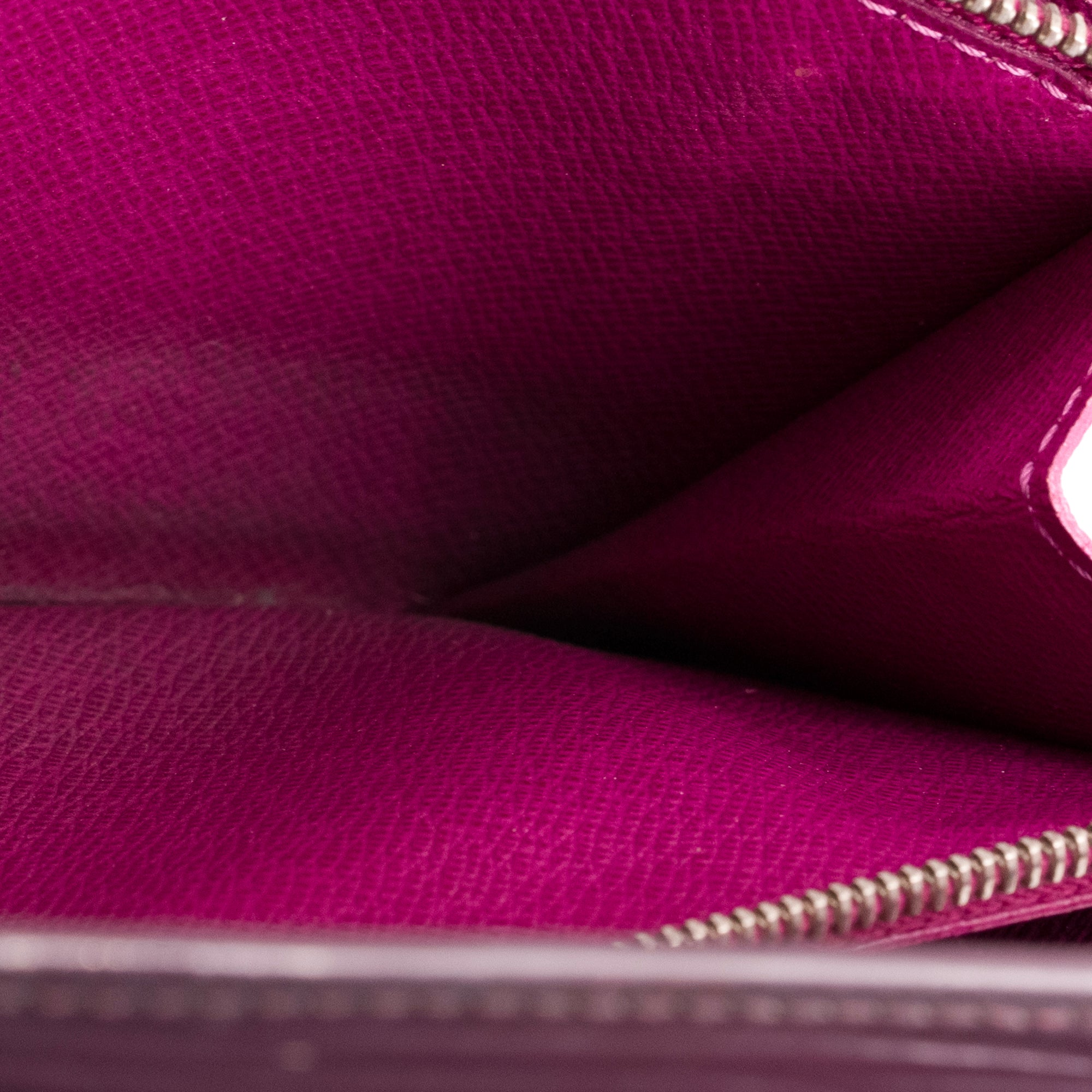 LOUIS VUITTON - Portefeuille Sarah Louis Vuitton en cuir épi prune