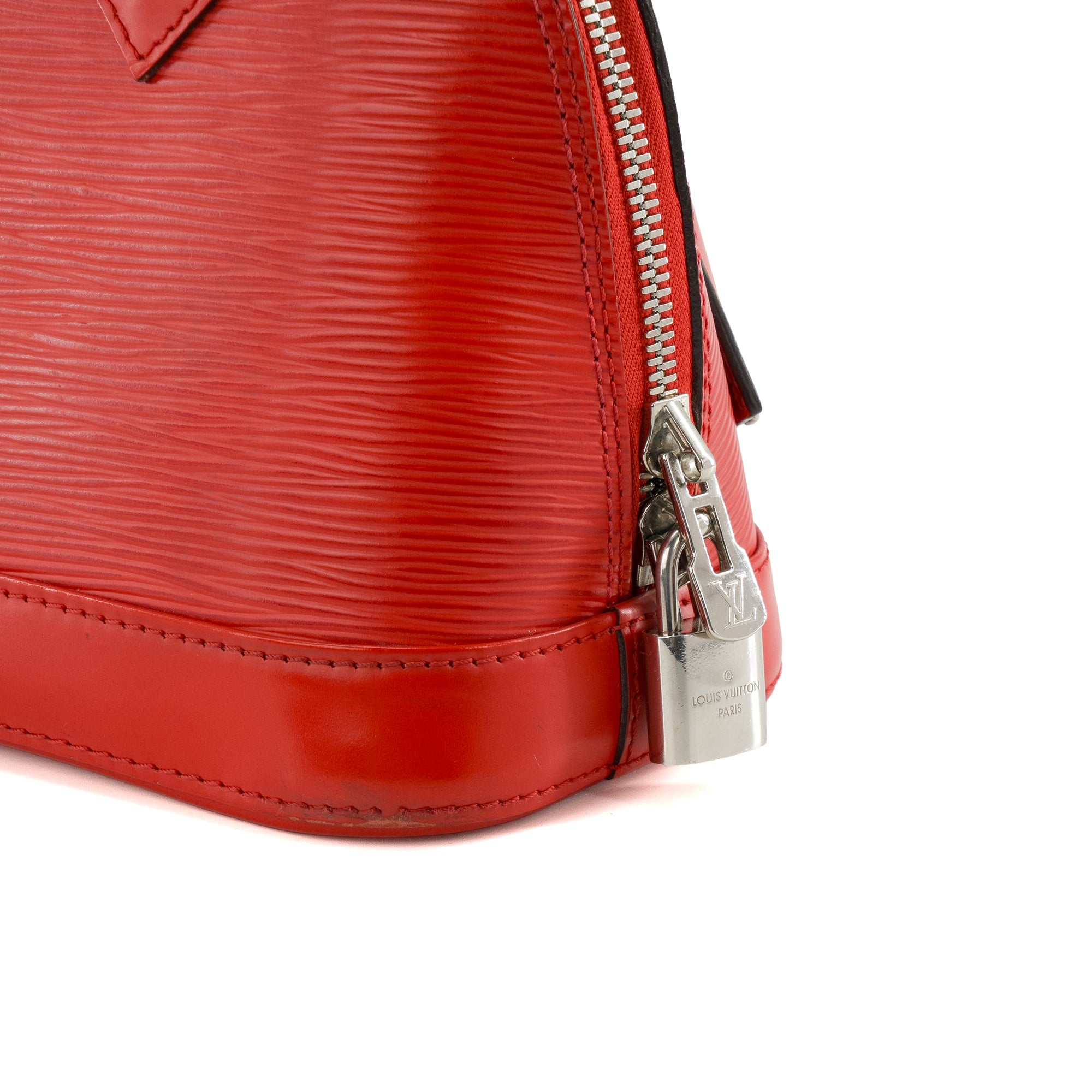 LOUIS VUITTON - Sac à bandoulière Alma BB Louis Vuitton en cuir épi rouge