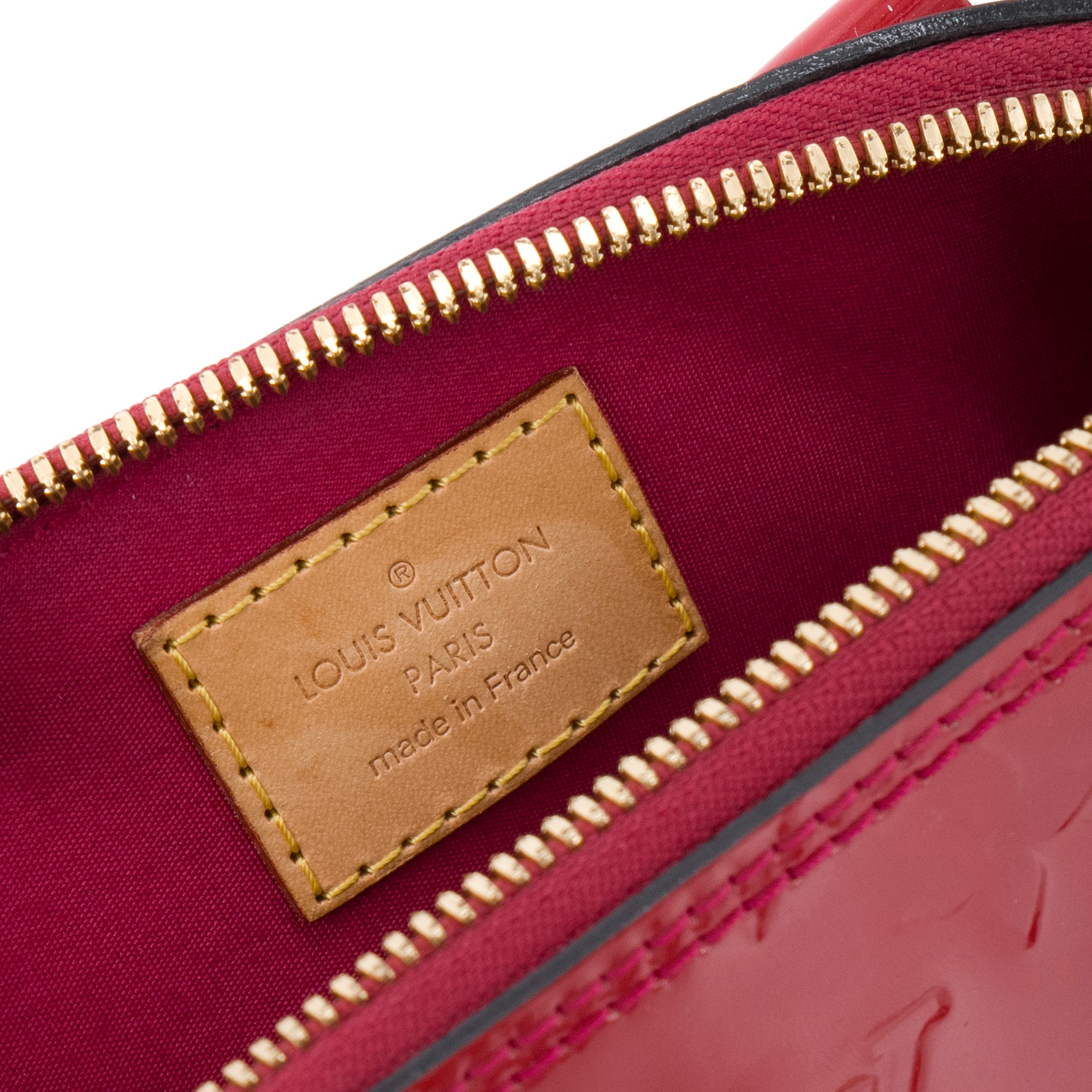LOUIS VUITTON - Sac à bandoulière Alma BB Louis Vuitton en cuir verni framboise