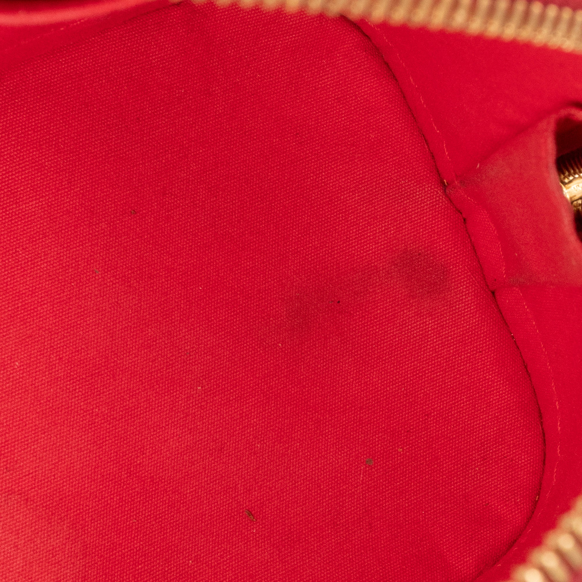 LOUIS VUITTON - Sac à bandoulière Alma BB Louis Vuitton en cuir verni rouge