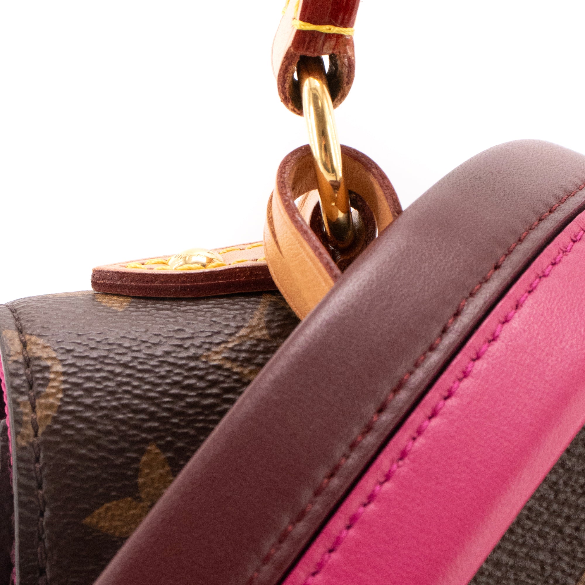LOUIS VUITTON - Sac à bandoulière Cluny BB Louis Vuitton en toile enduite monogrammée