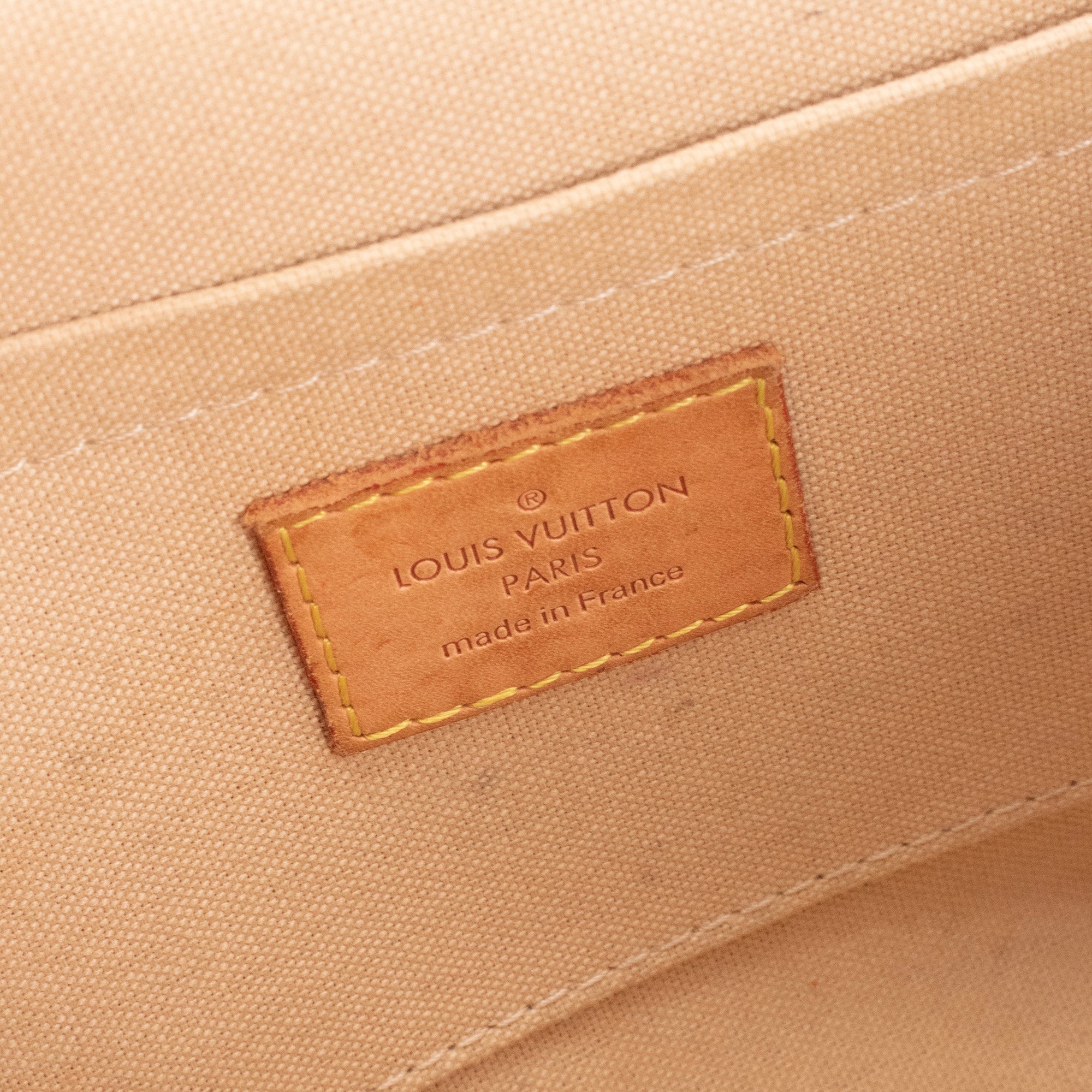 LOUIS VUITTON - Sac à bandoulière Favorite Louis Vuitton en toile enduite damier azur