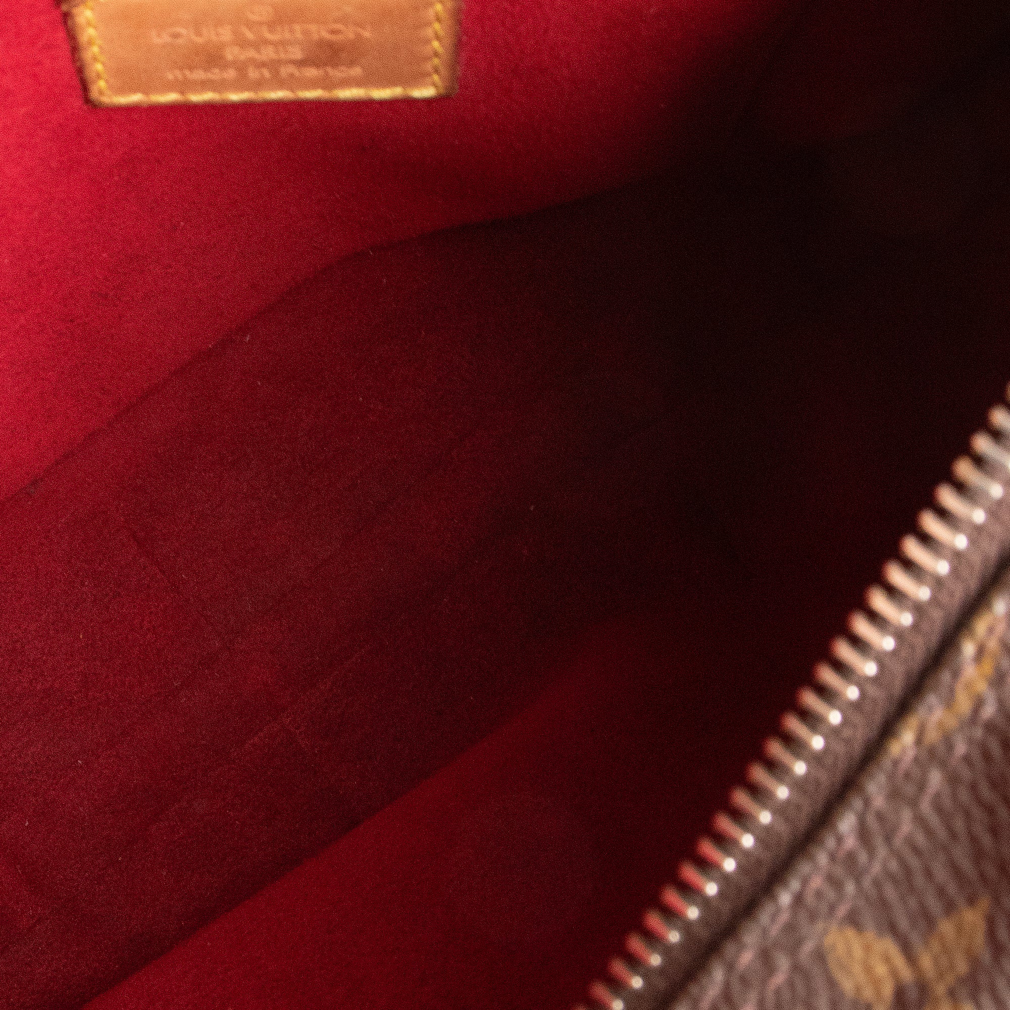 LOUIS VUITTON - Sac à épaule Croissant Louis Vuitton en toile enduite monogrammée vintage