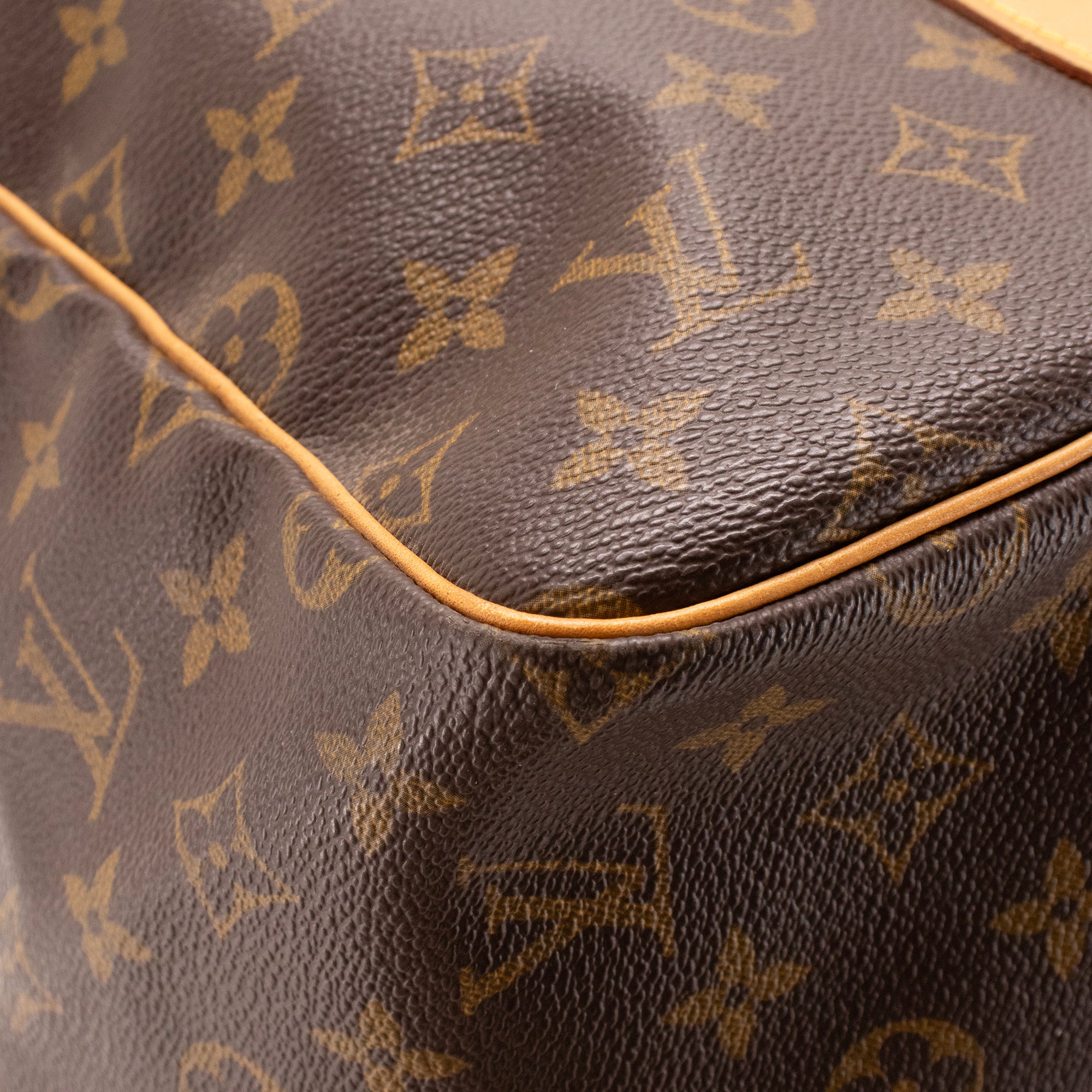 LOUIS VUITTON - Sac de voyage Keepall 55 Louis Vuitton en toile enduite monogrammée vintage