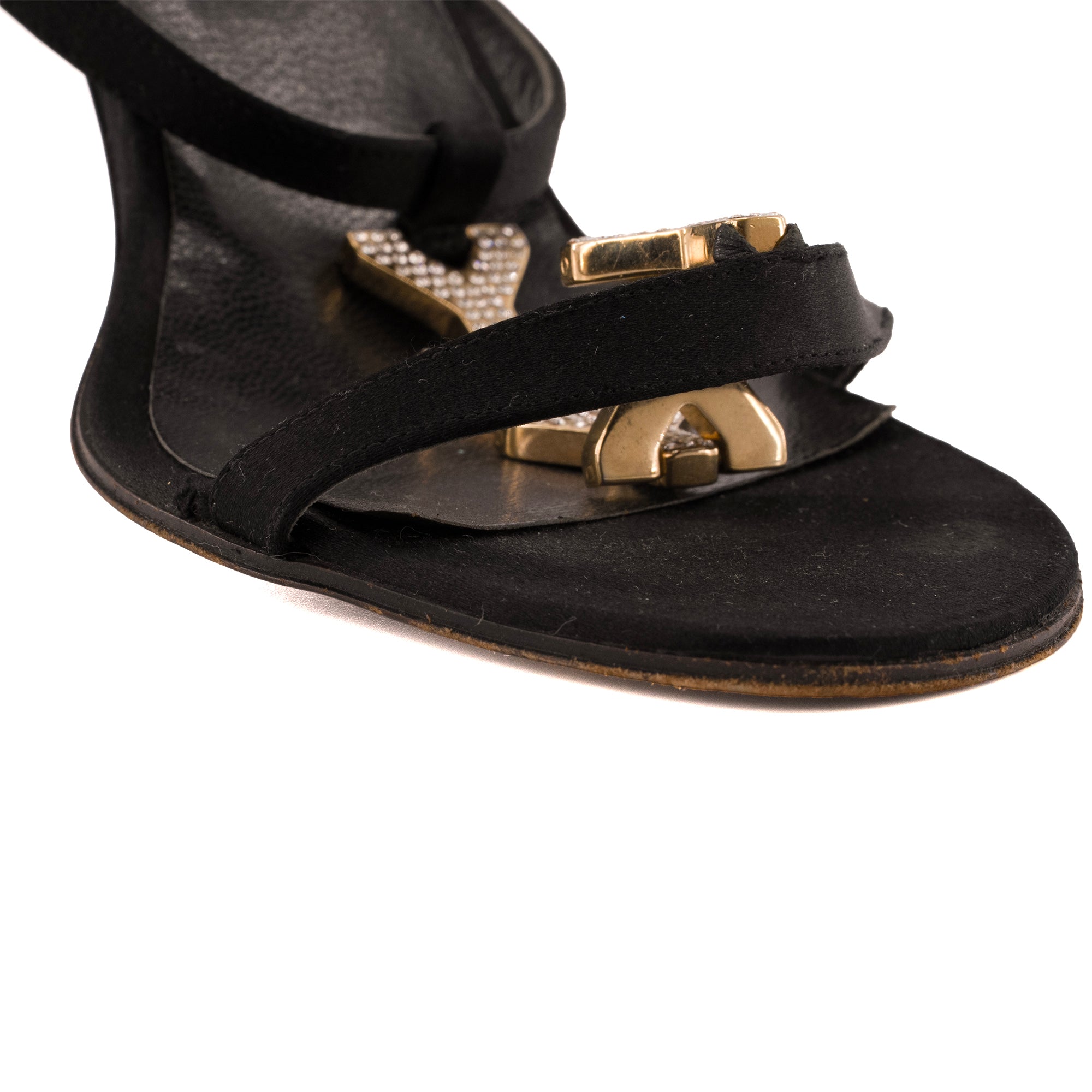 SAINT LAURENT - Escarpins Saint Laurent en satin noir vintage (T38,5)