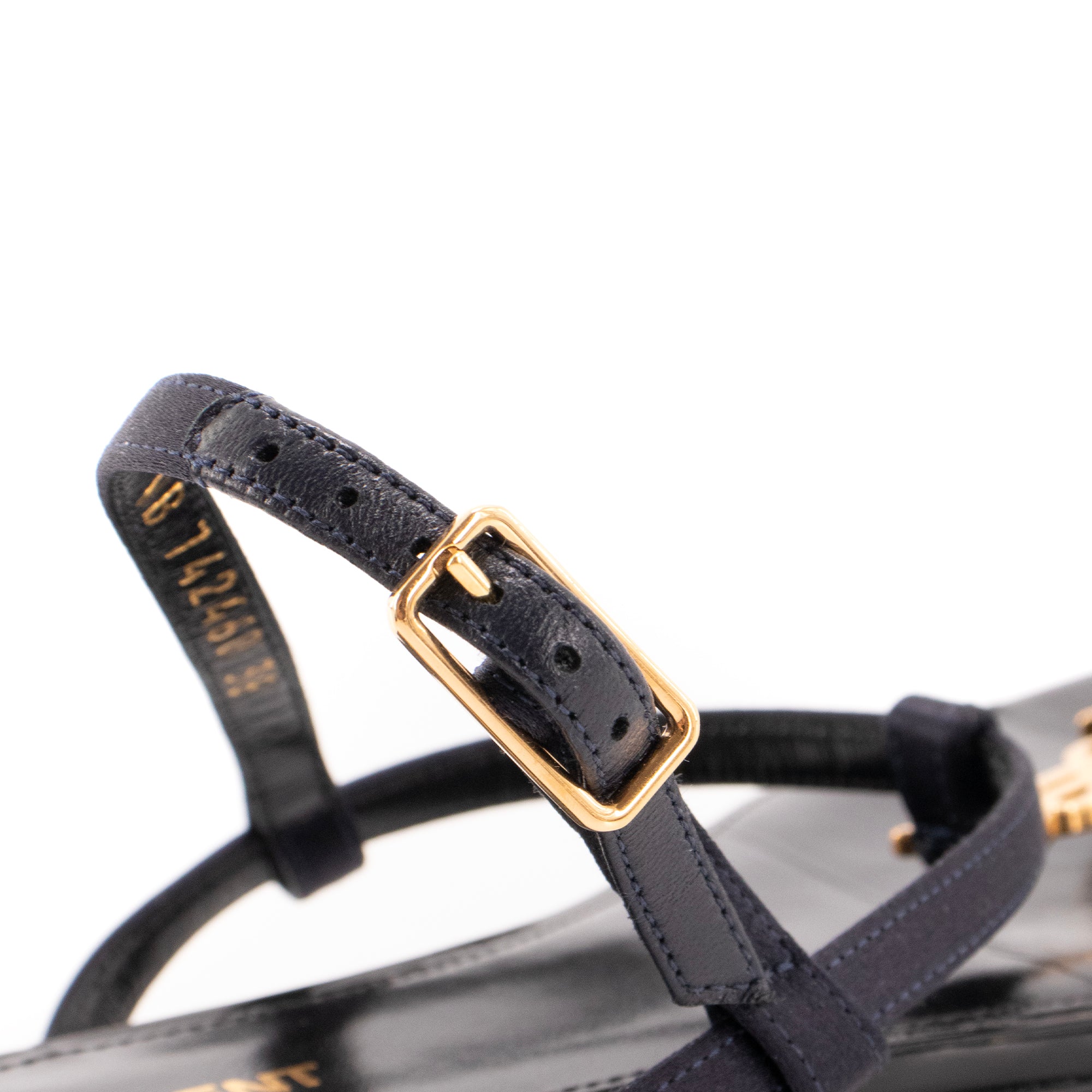 SAINT LAURENT - Sandales Cassandra Saint Laurent en satin bleu marine (T38)