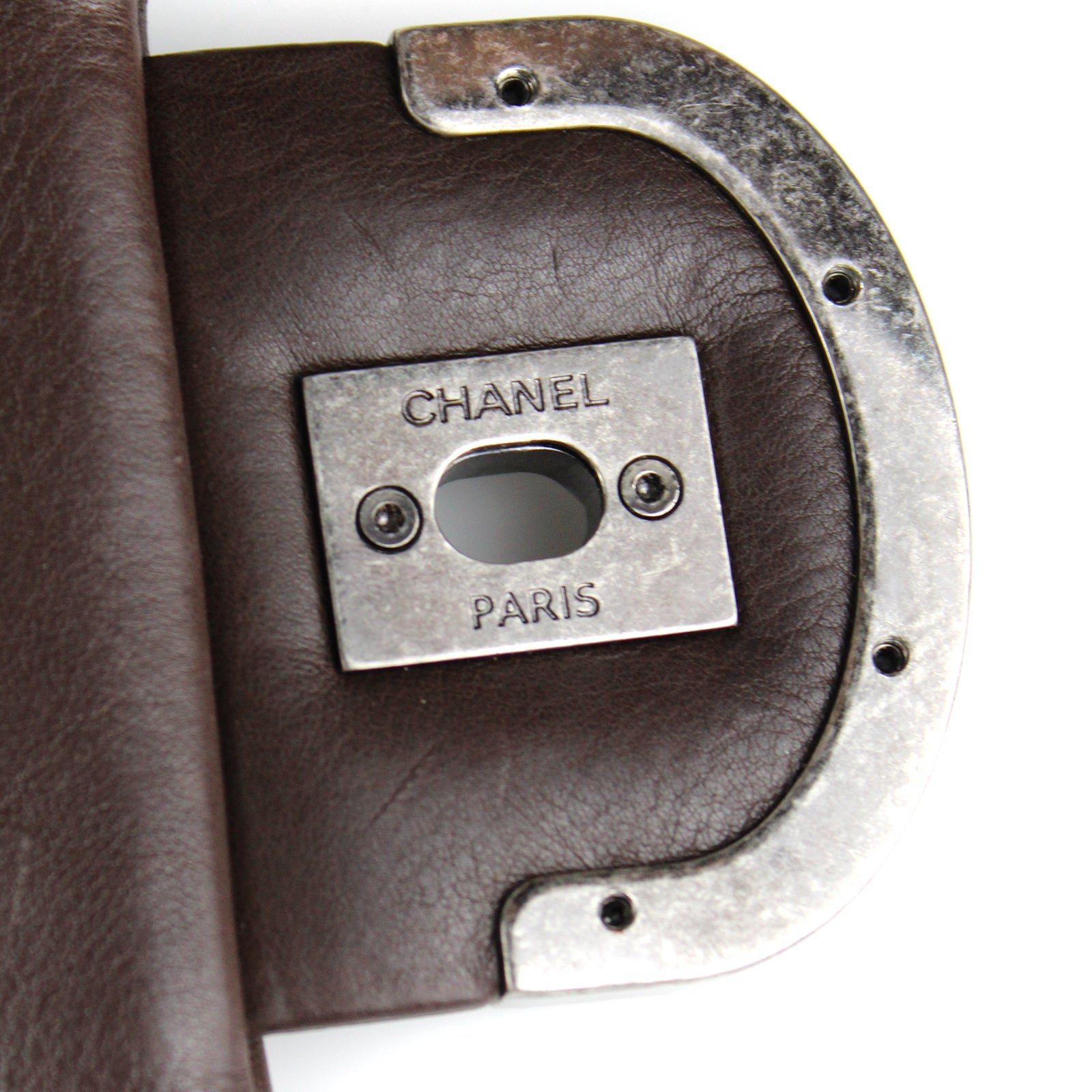 CHANEL - Sac Timeless à breloques métalliques