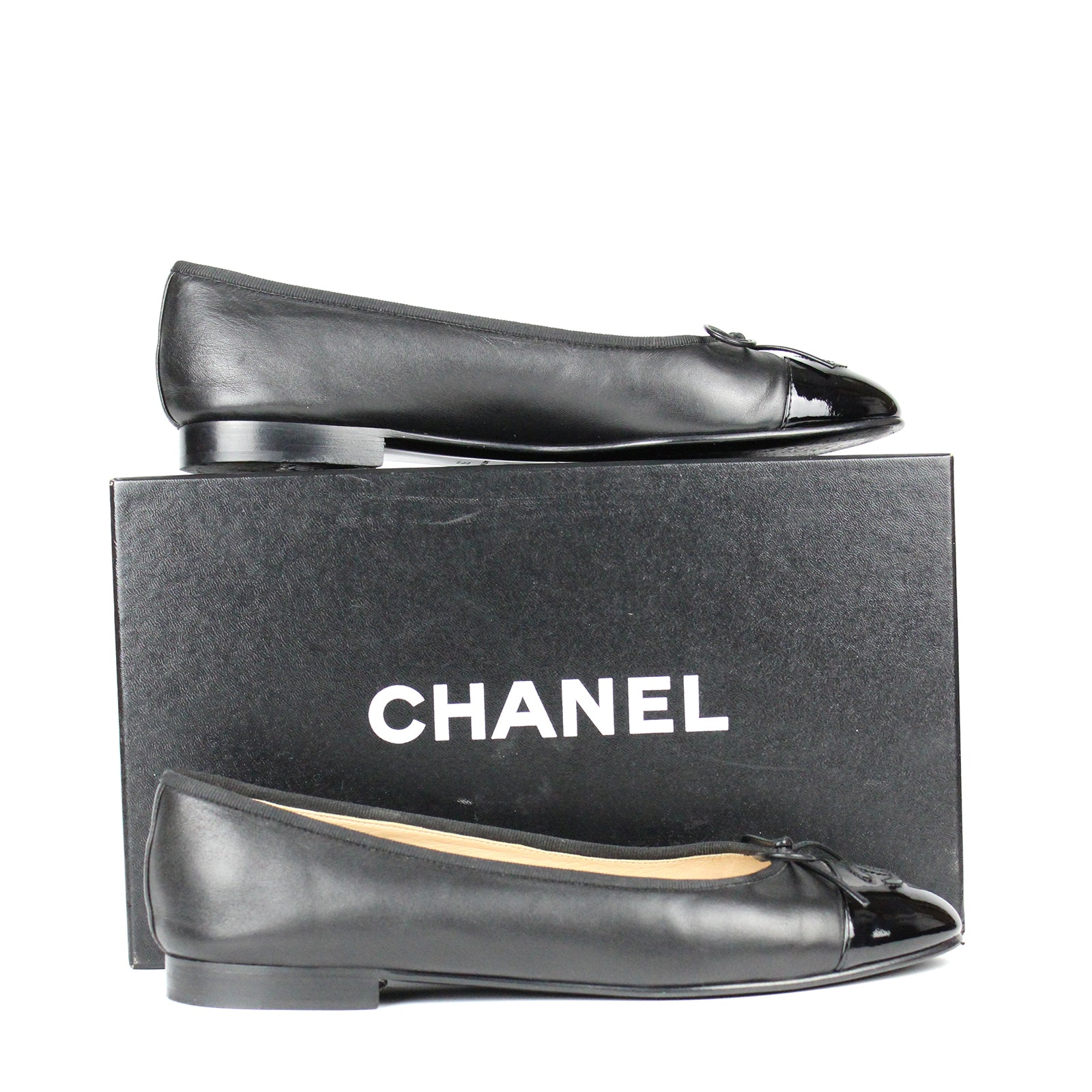 CHANEL - Classic ballerinas (T39)