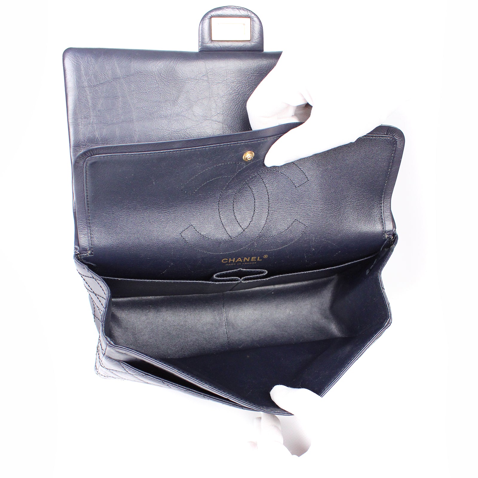 CHANEL - Sac 2.55 en cuir bleu nuit