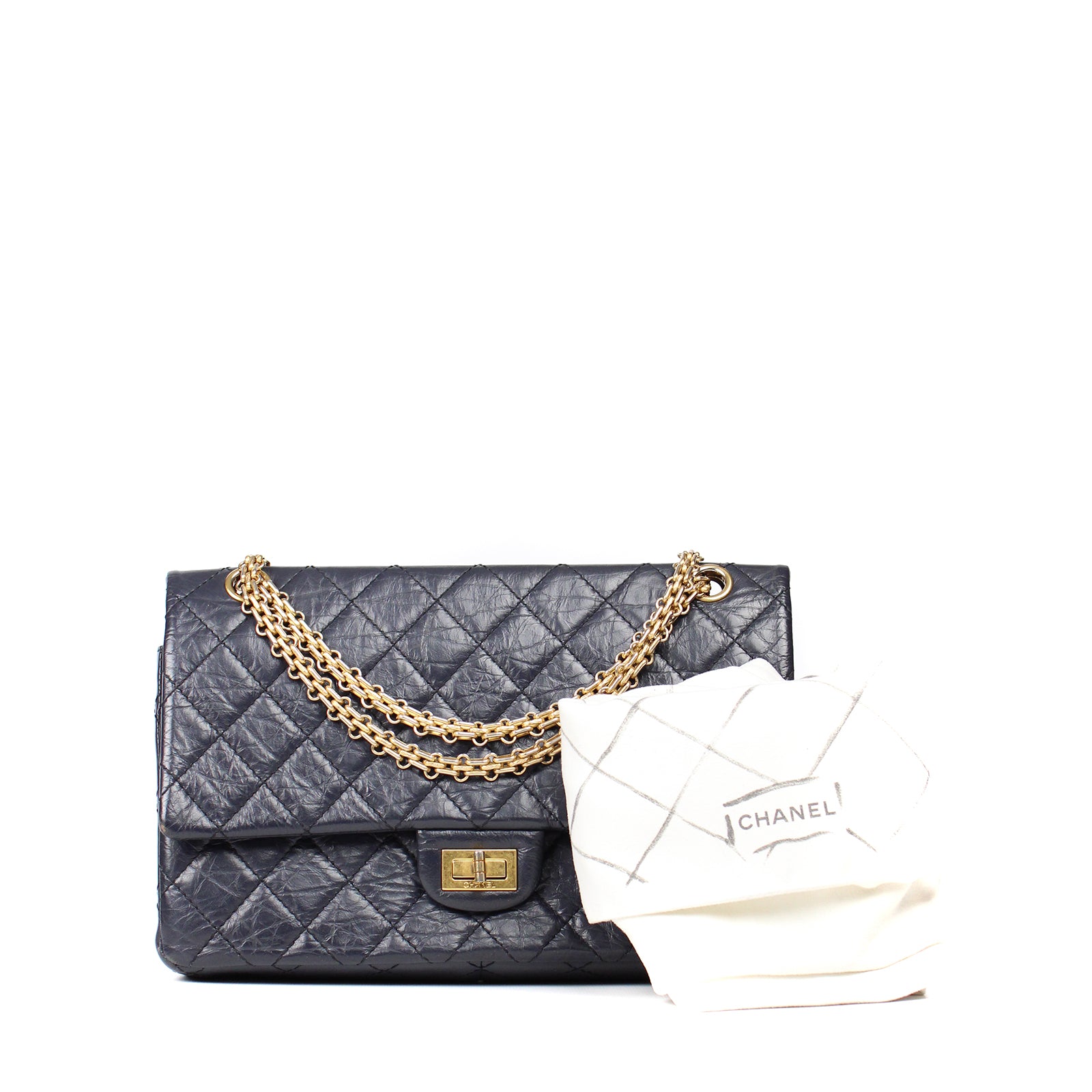 CHANEL - Sac 2.55 en cuir bleu nuit