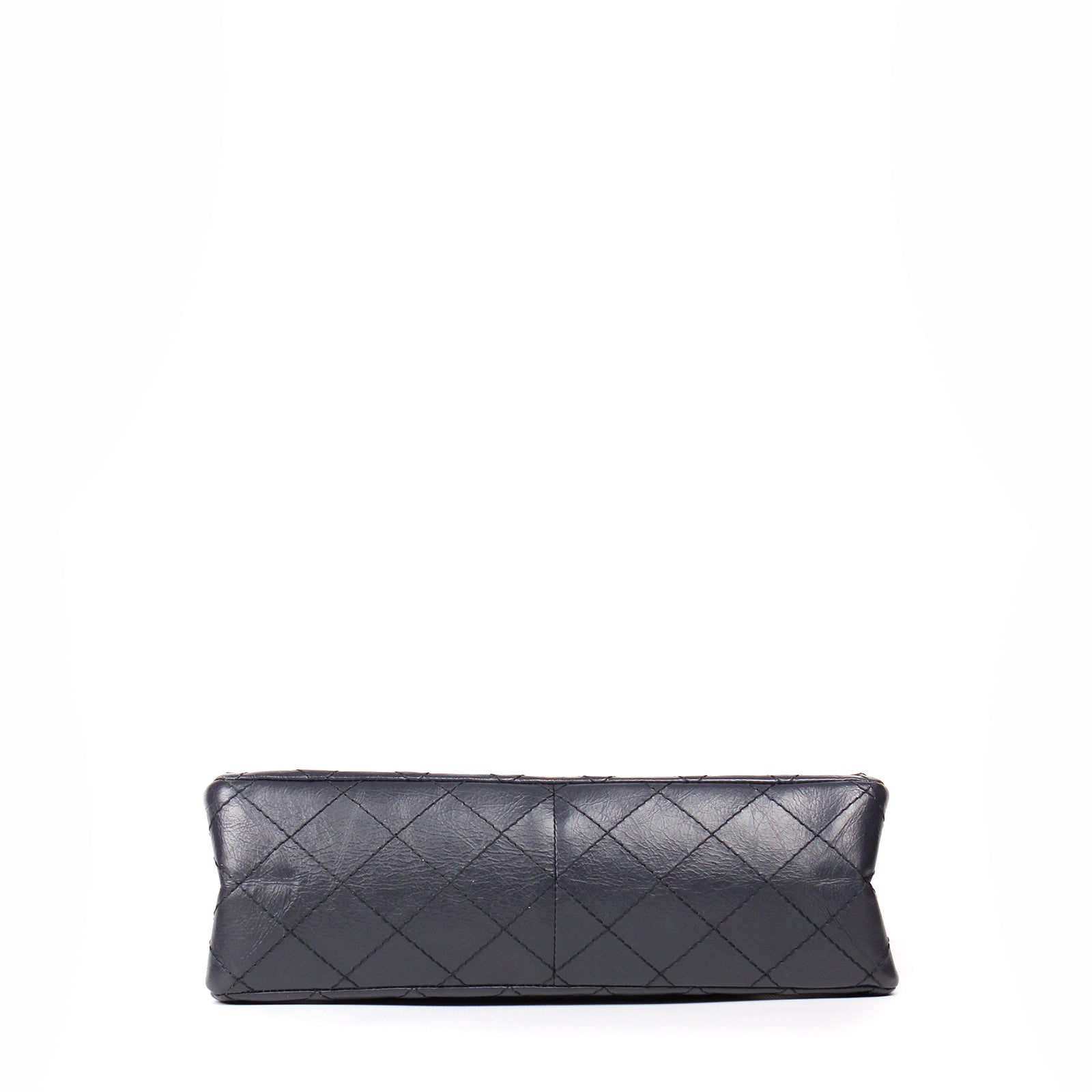 CHANEL - Sac 2.55 en cuir bleu nuit