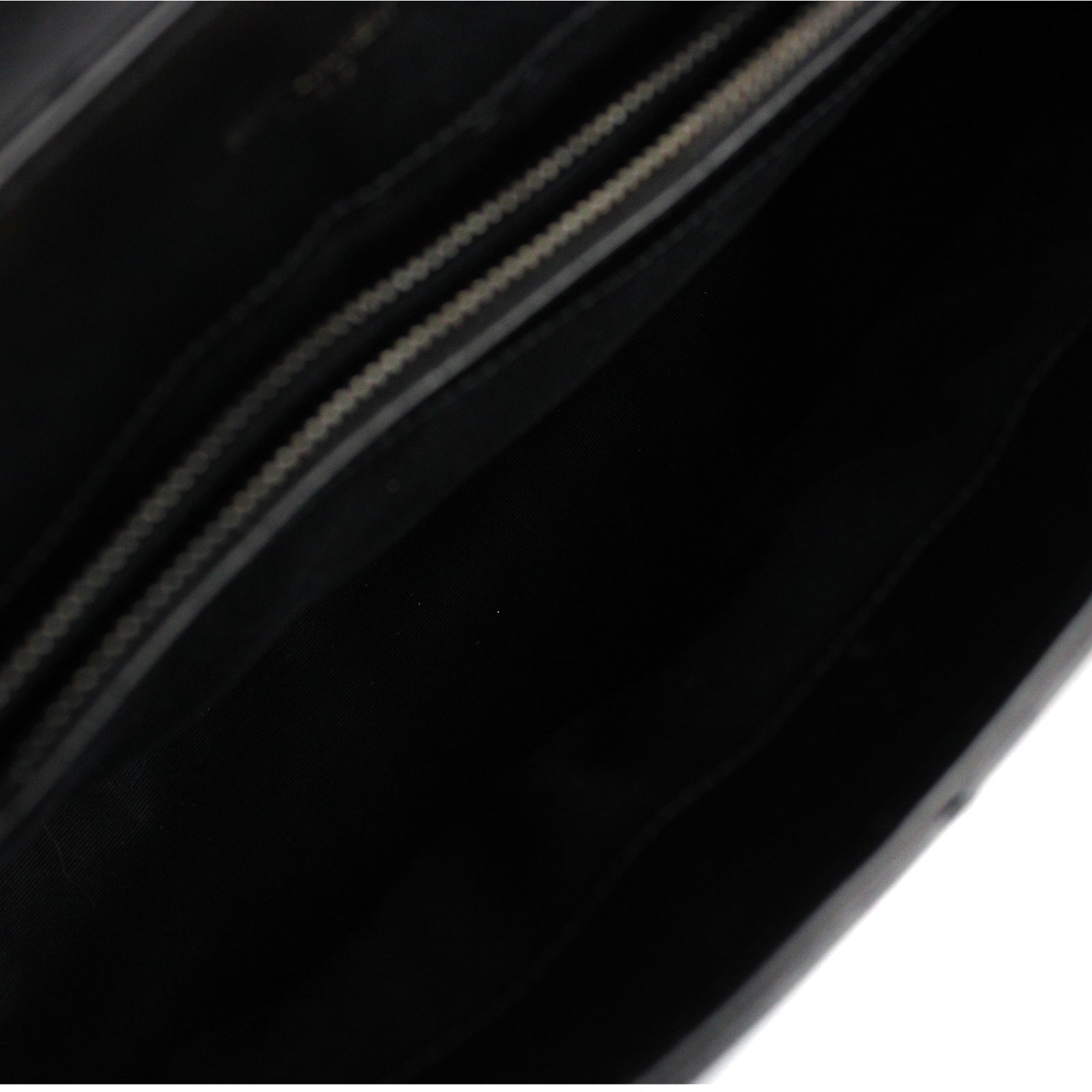 SAINT LAURENT - Loulou moyen en cuir matelassé full black