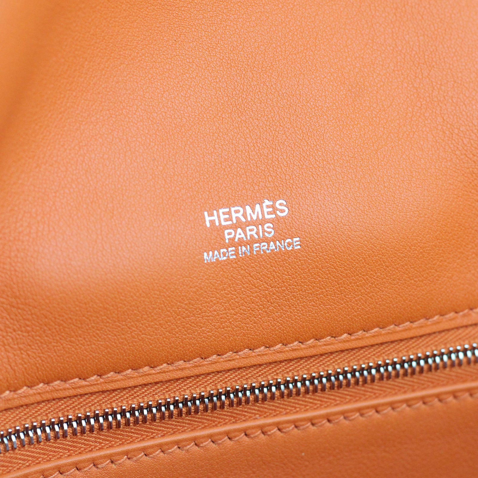 HERMÈS - Sac Berline 28