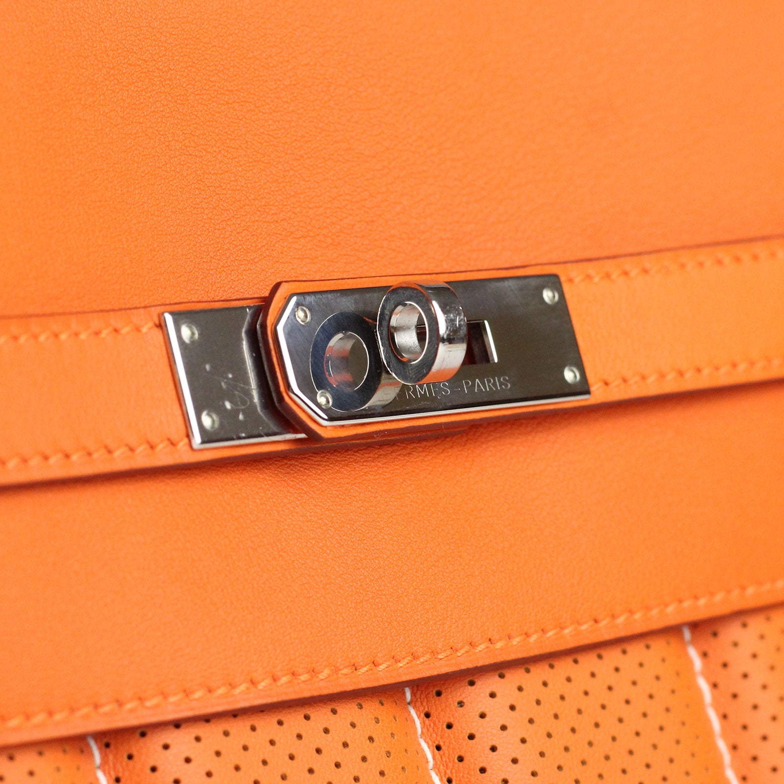 HERMÈS - Sac Berline 28