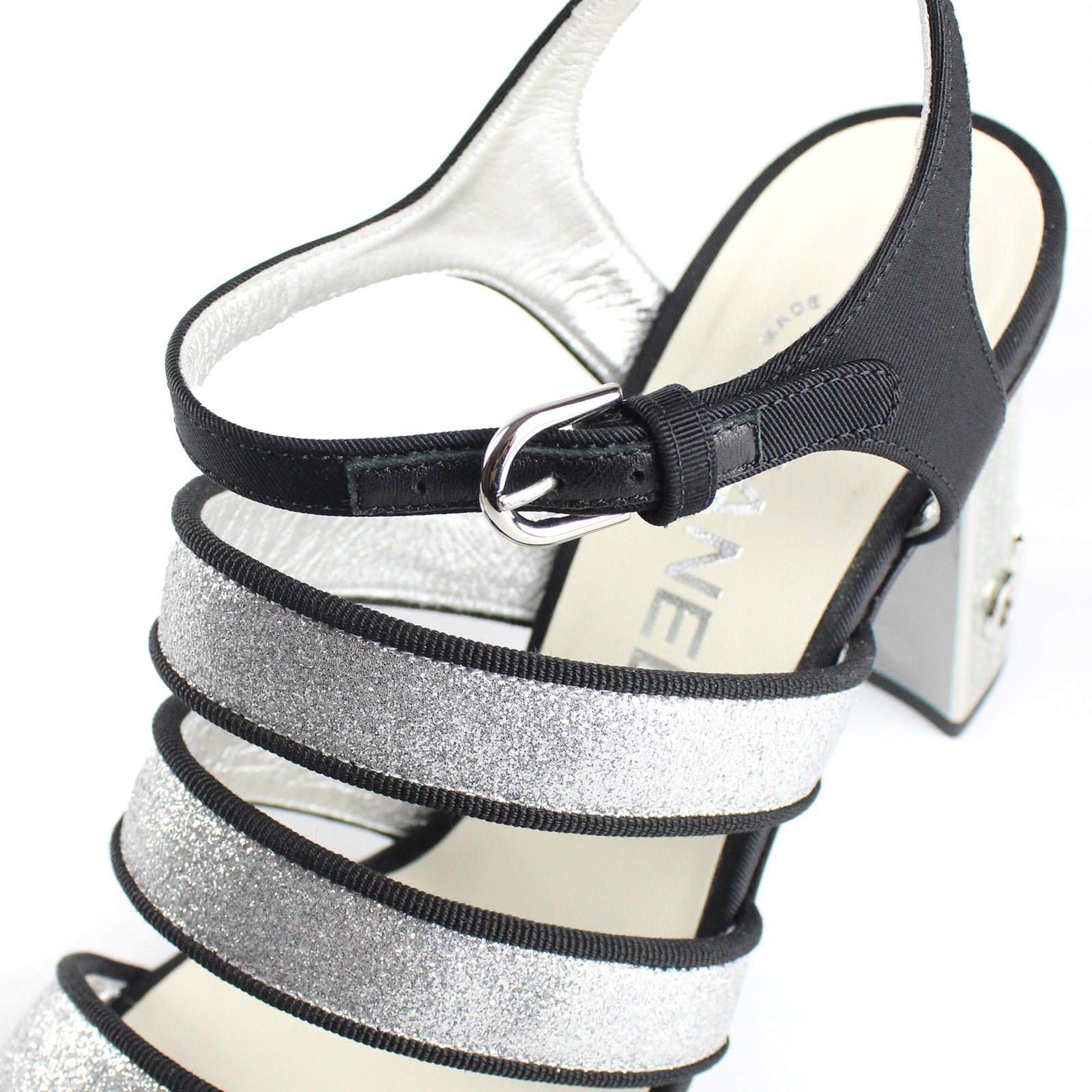 Silver heeled sandals (T38)