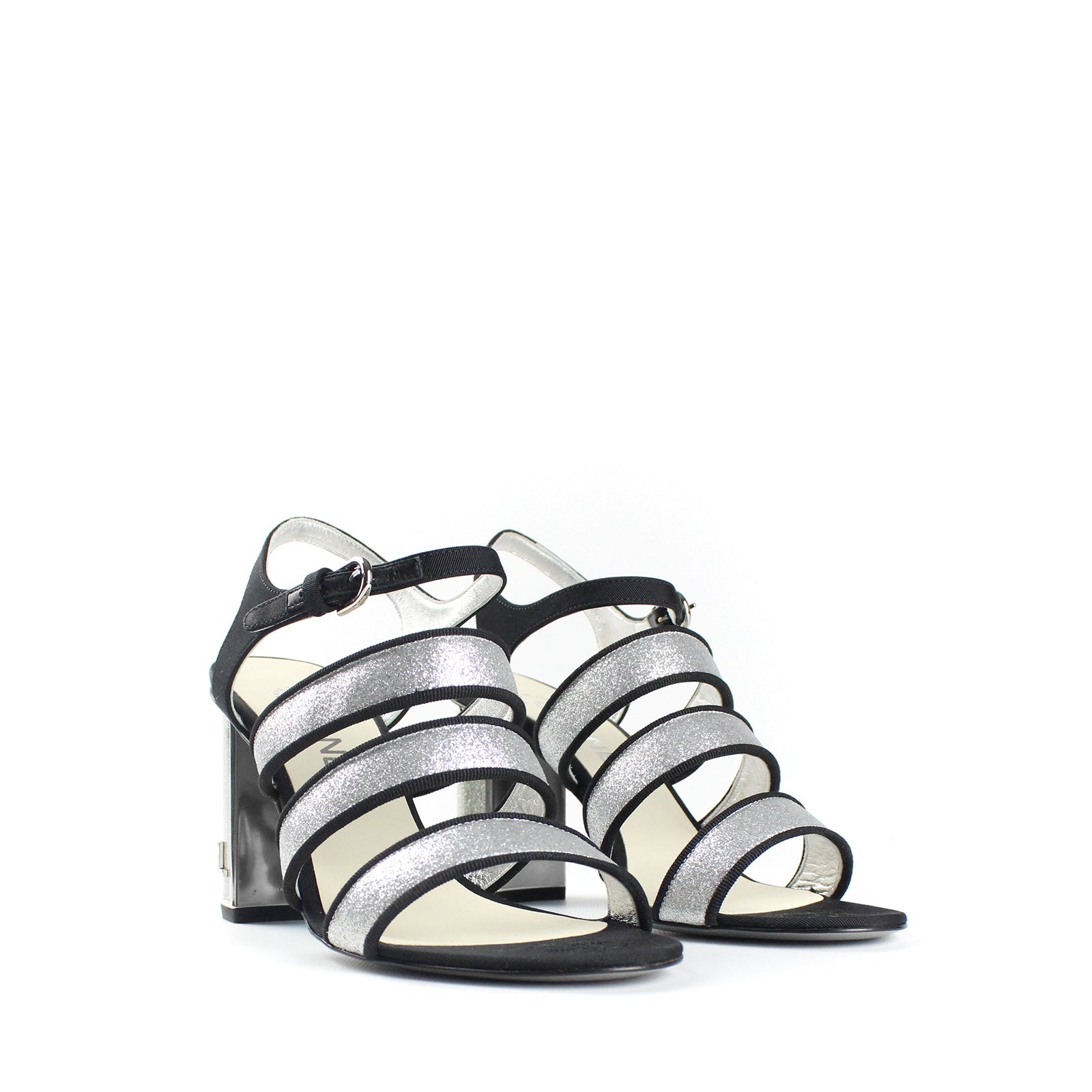 Silver heeled sandals (T38)