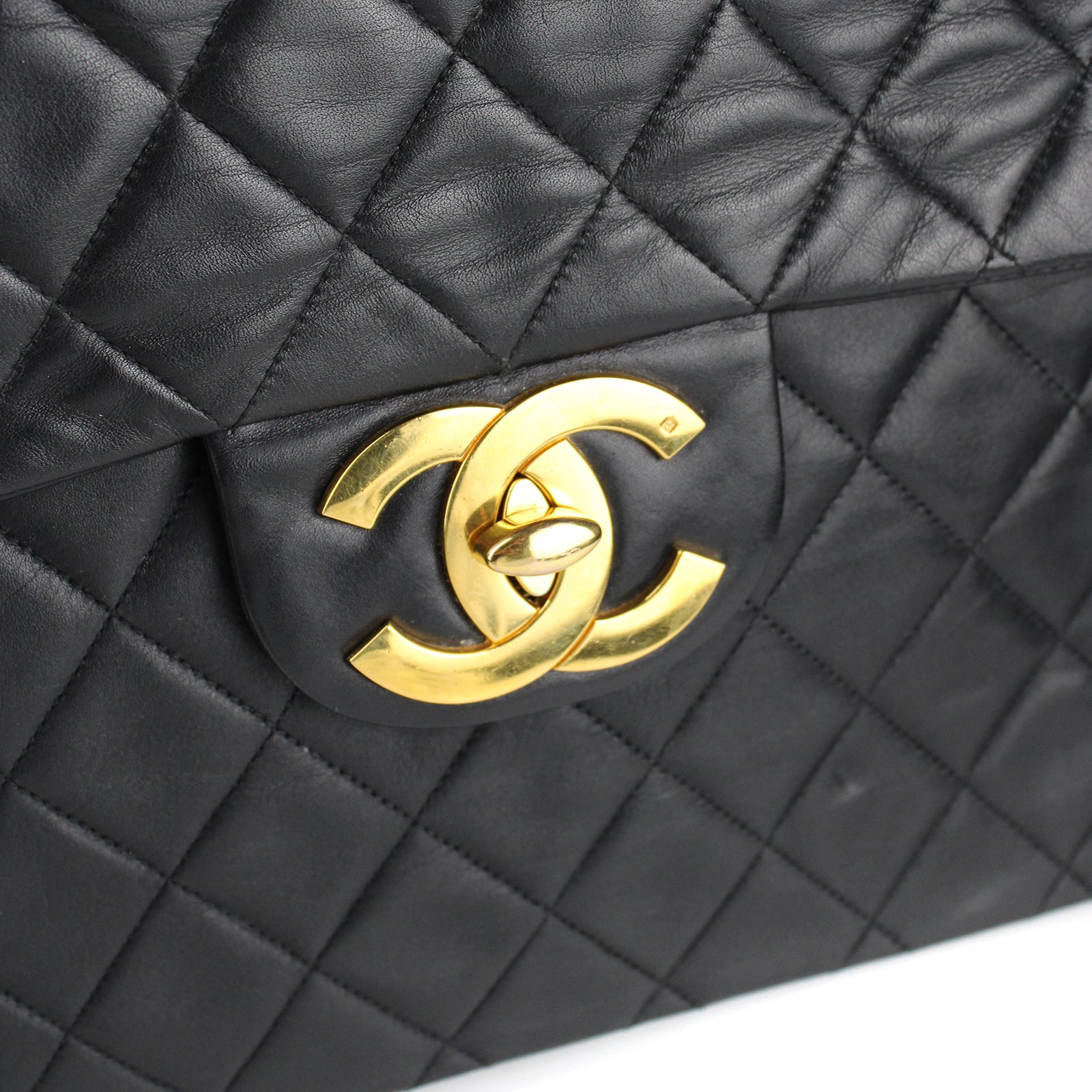CHANEL - Sac Maxi Jumbo Vintage
