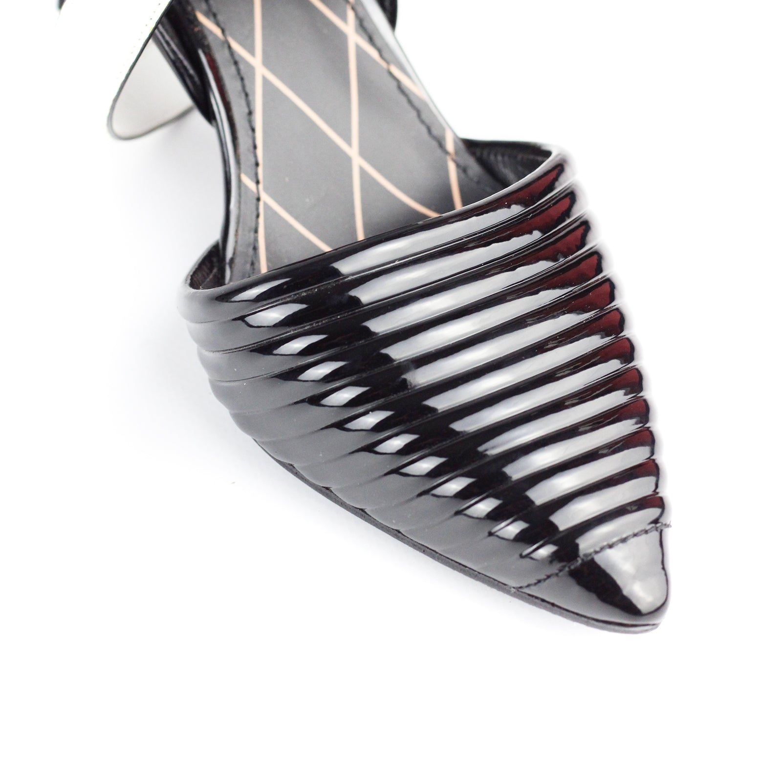 Escarpins à lanière blanche en cuir