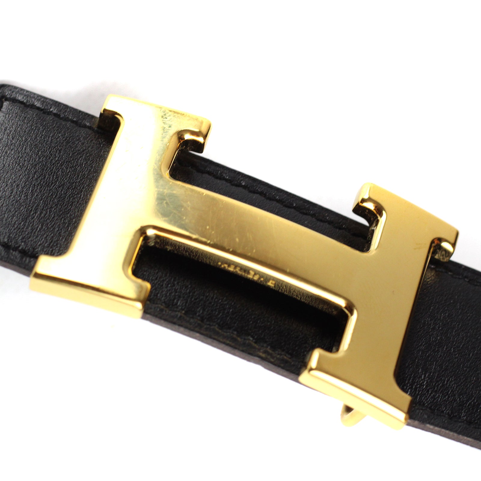 HERMÈS - Ceinture réversible avec boucle dorée (T75)