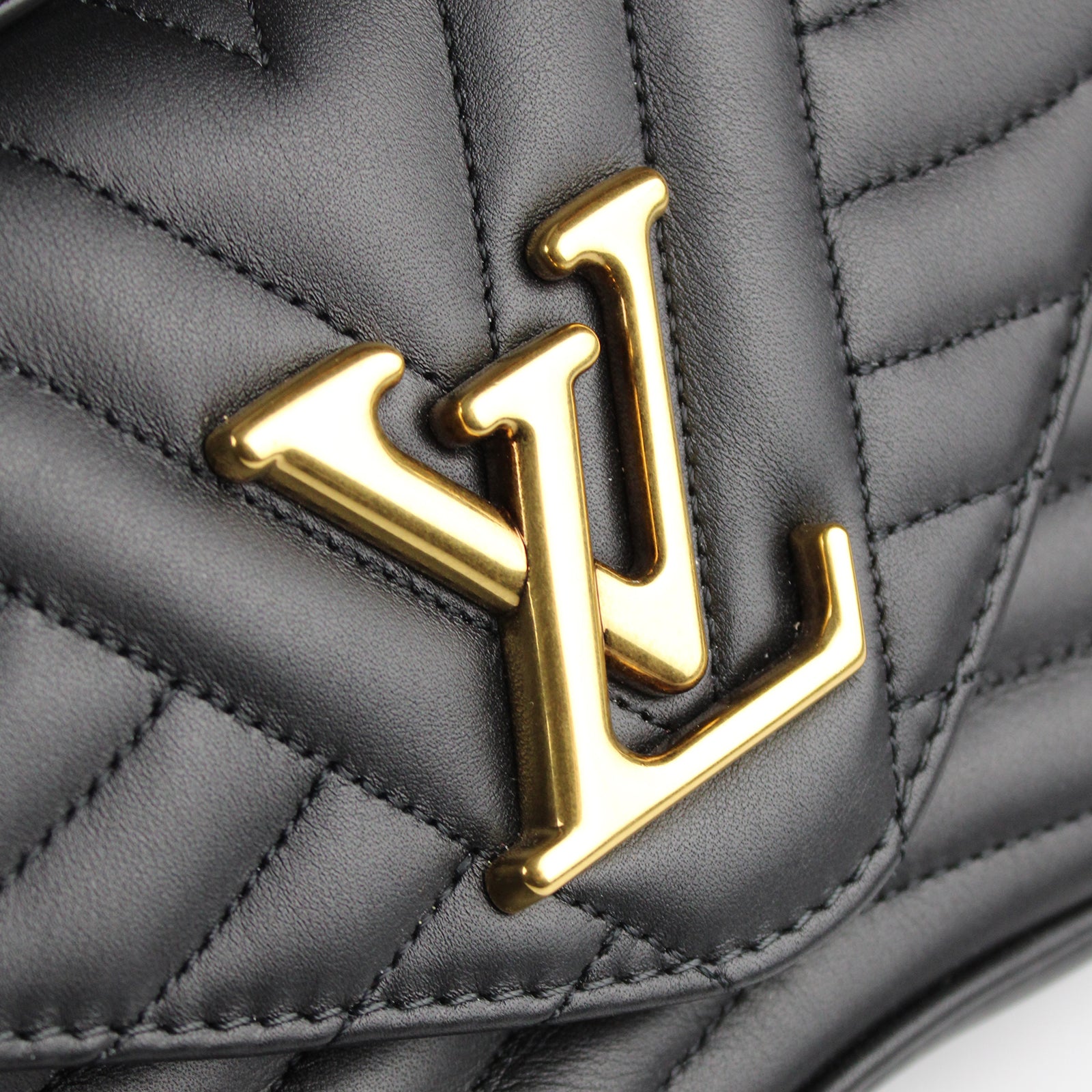 LOUIS VUITTON - Sac Chaîne New Wave PM