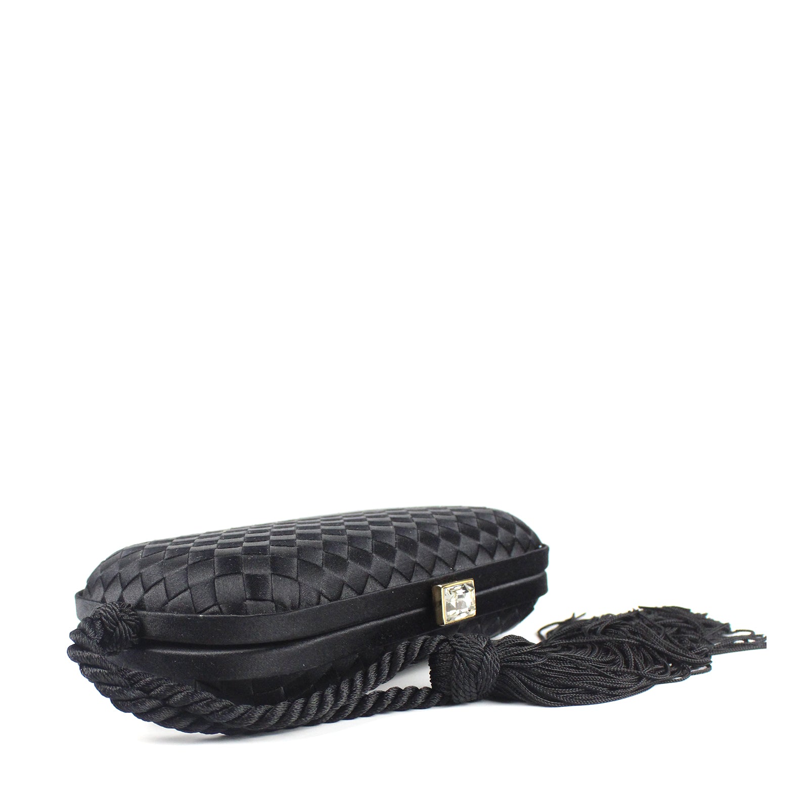 Minaudière Knot en soie avec pompon