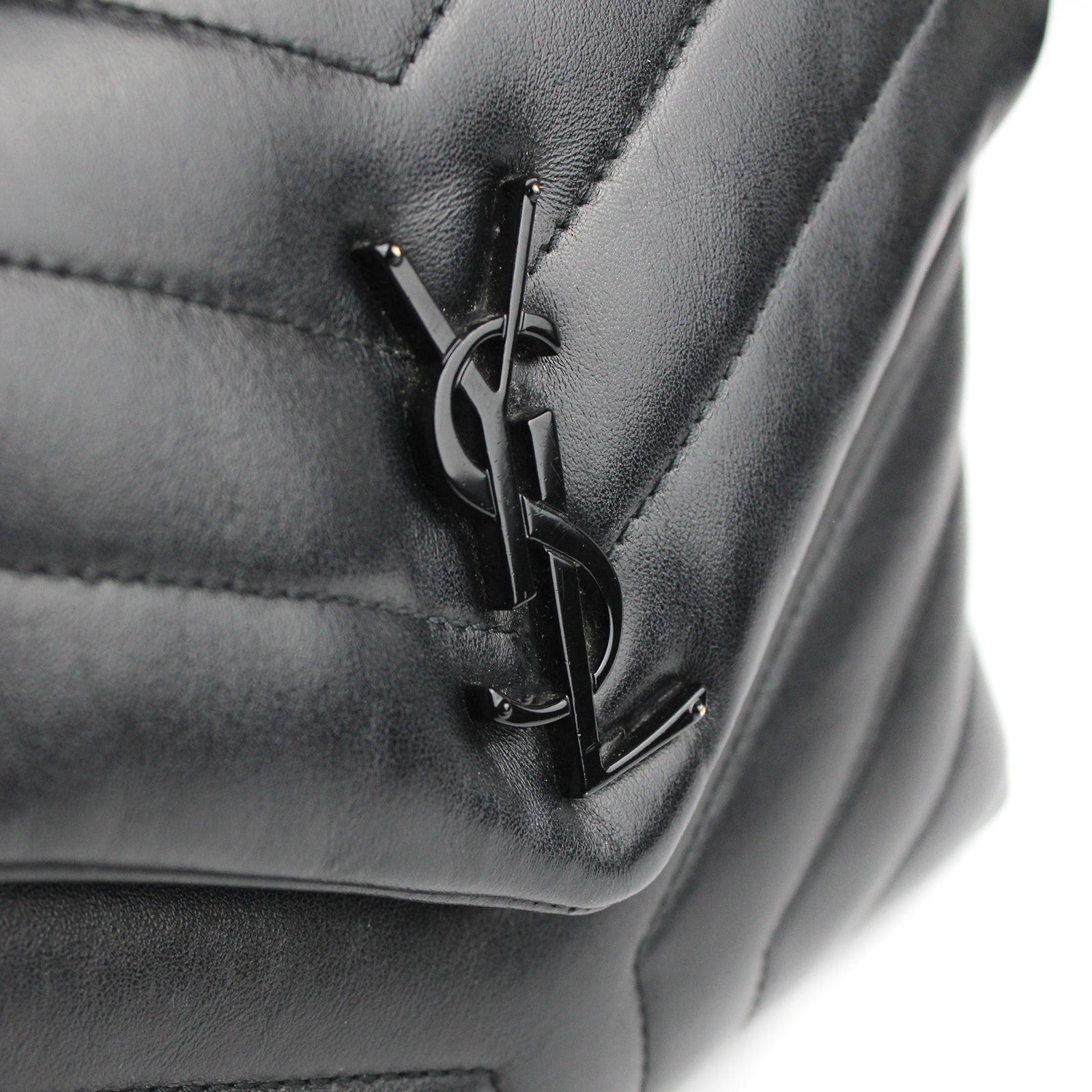 Loulou small en cuir matelassé full black