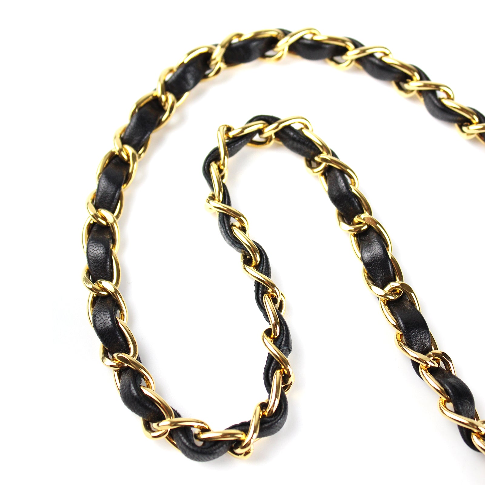 CHANEL - Sac Vintage matelassé