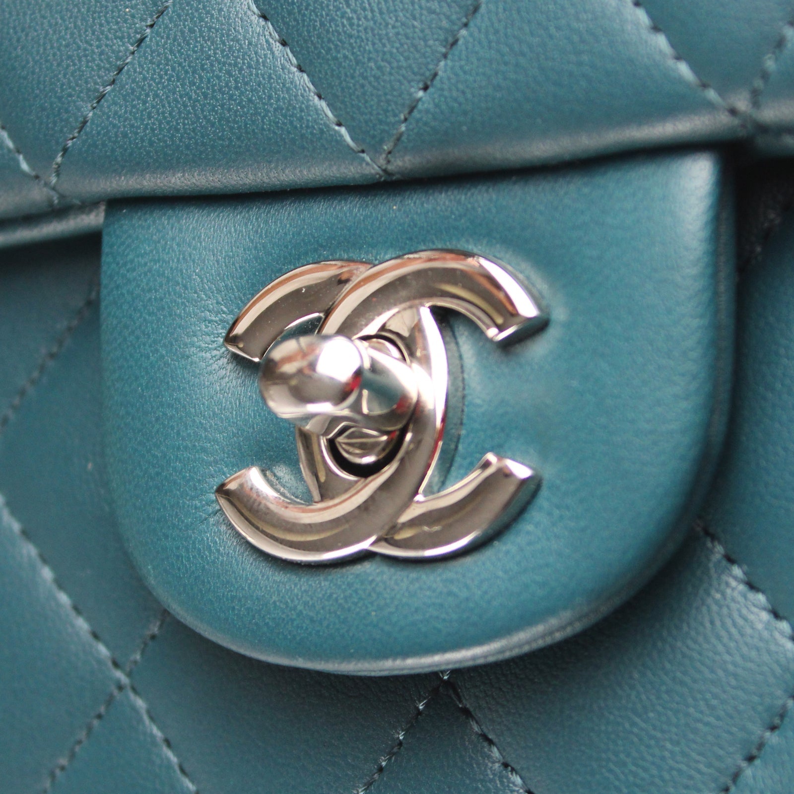 CHANEL - Timeless mini