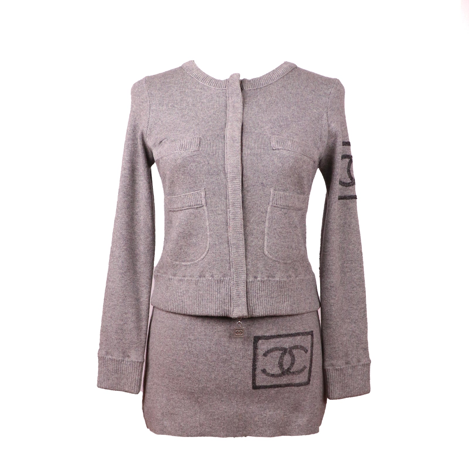 CHANEL - Ensemble veste et jupe sport (T38)