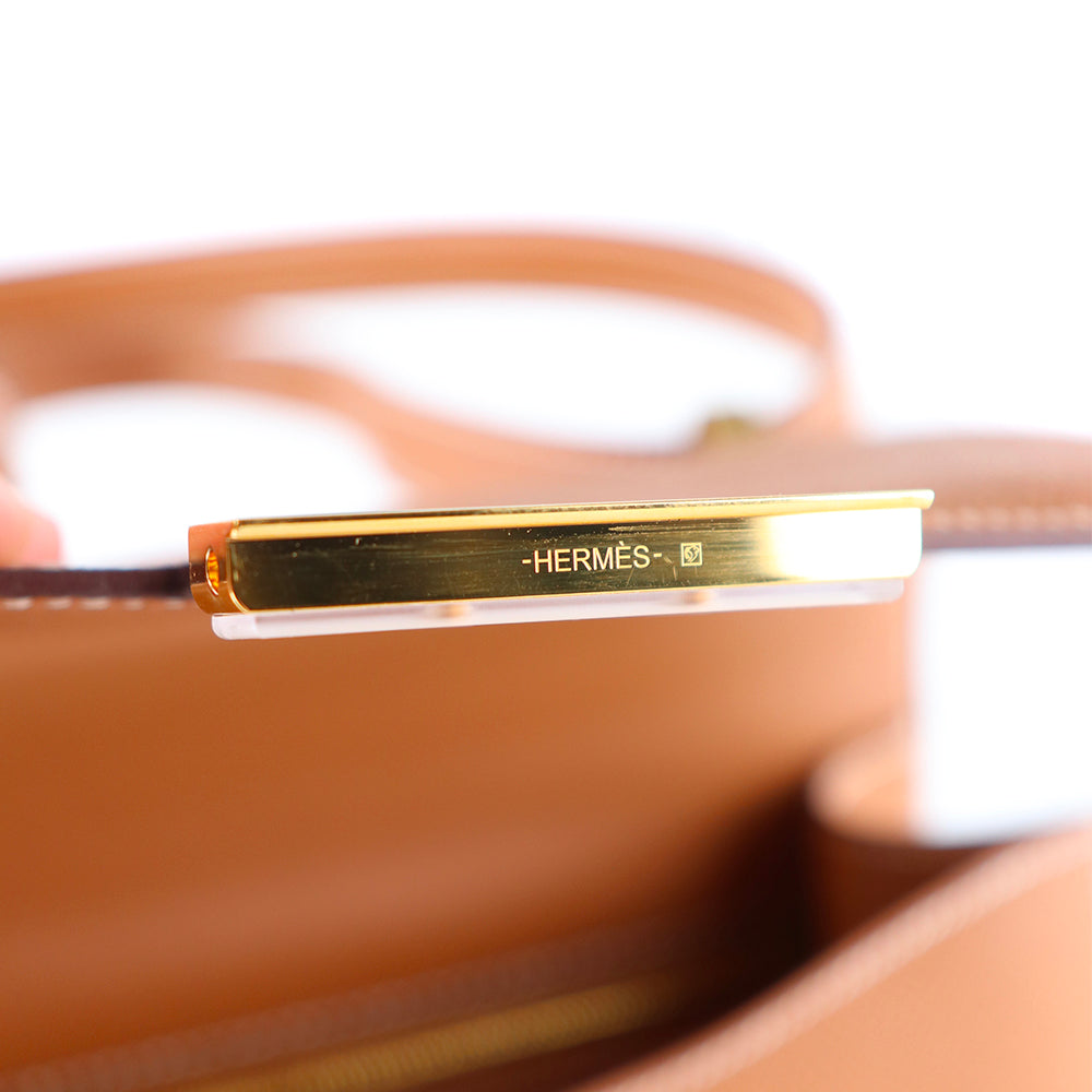 HERMÈS - Constance 24 shoulder bag in gold epsom leather