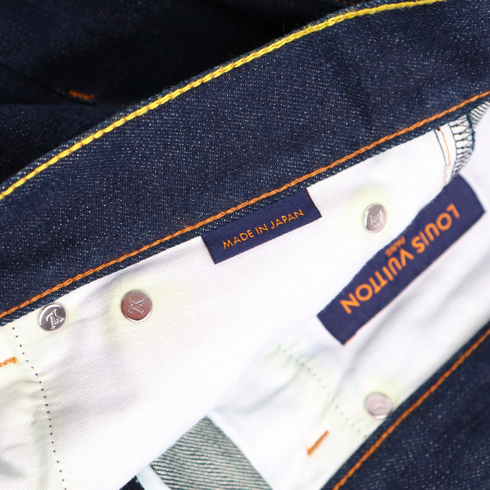 LOUIS VUITTON - Jean Slim (T44)